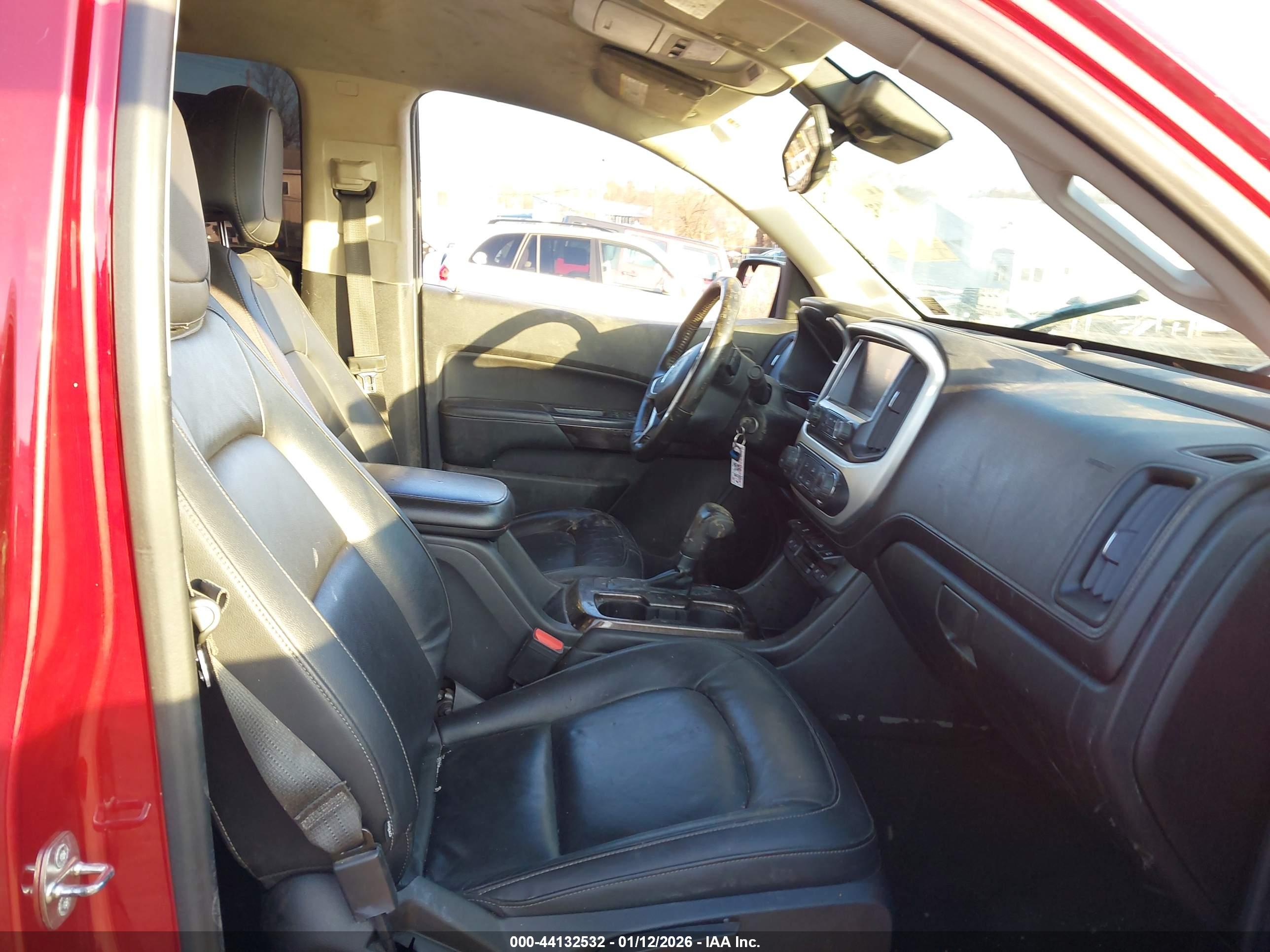 GMC CANYON image 5