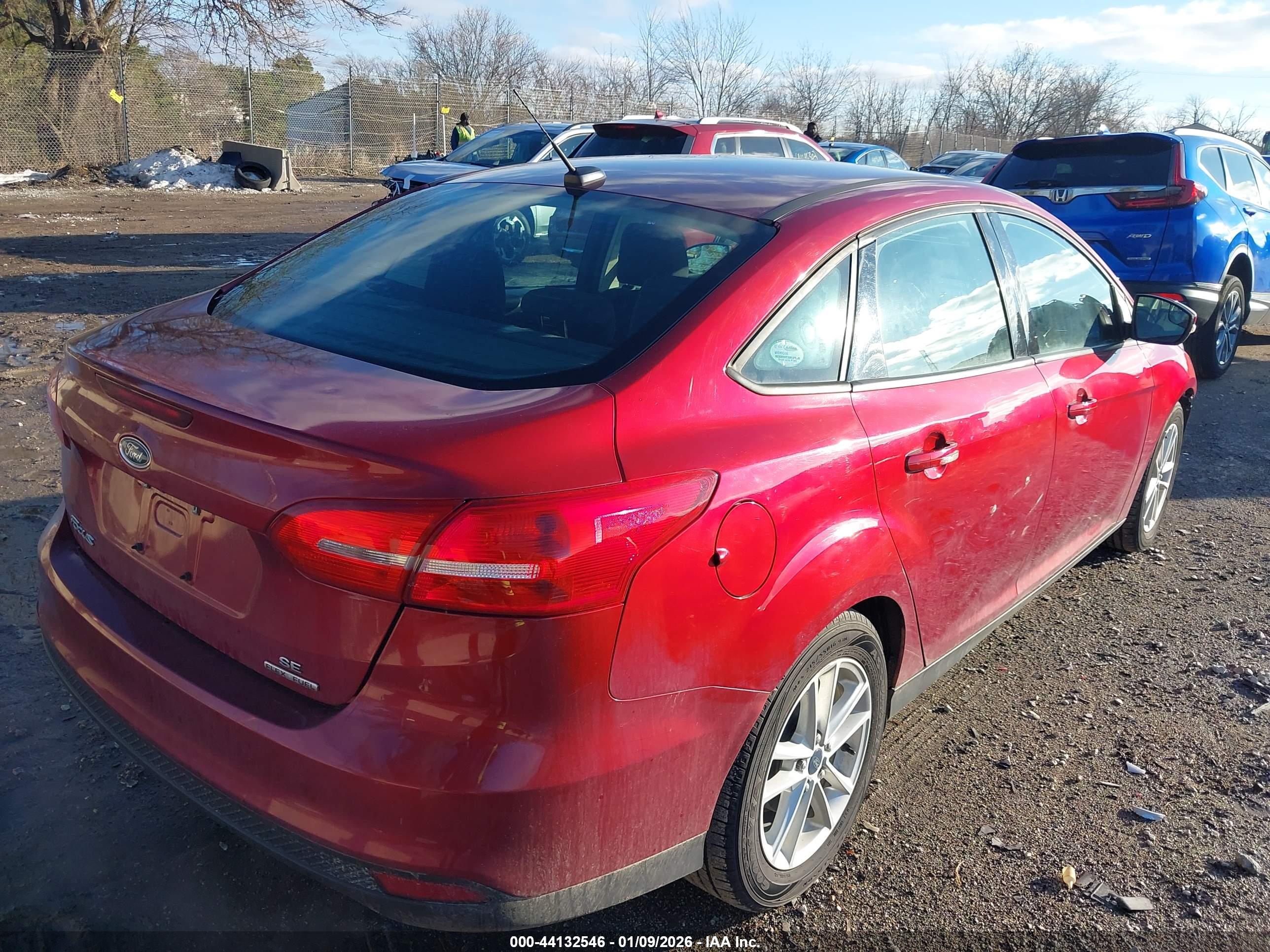 FORD FOCUS image 4