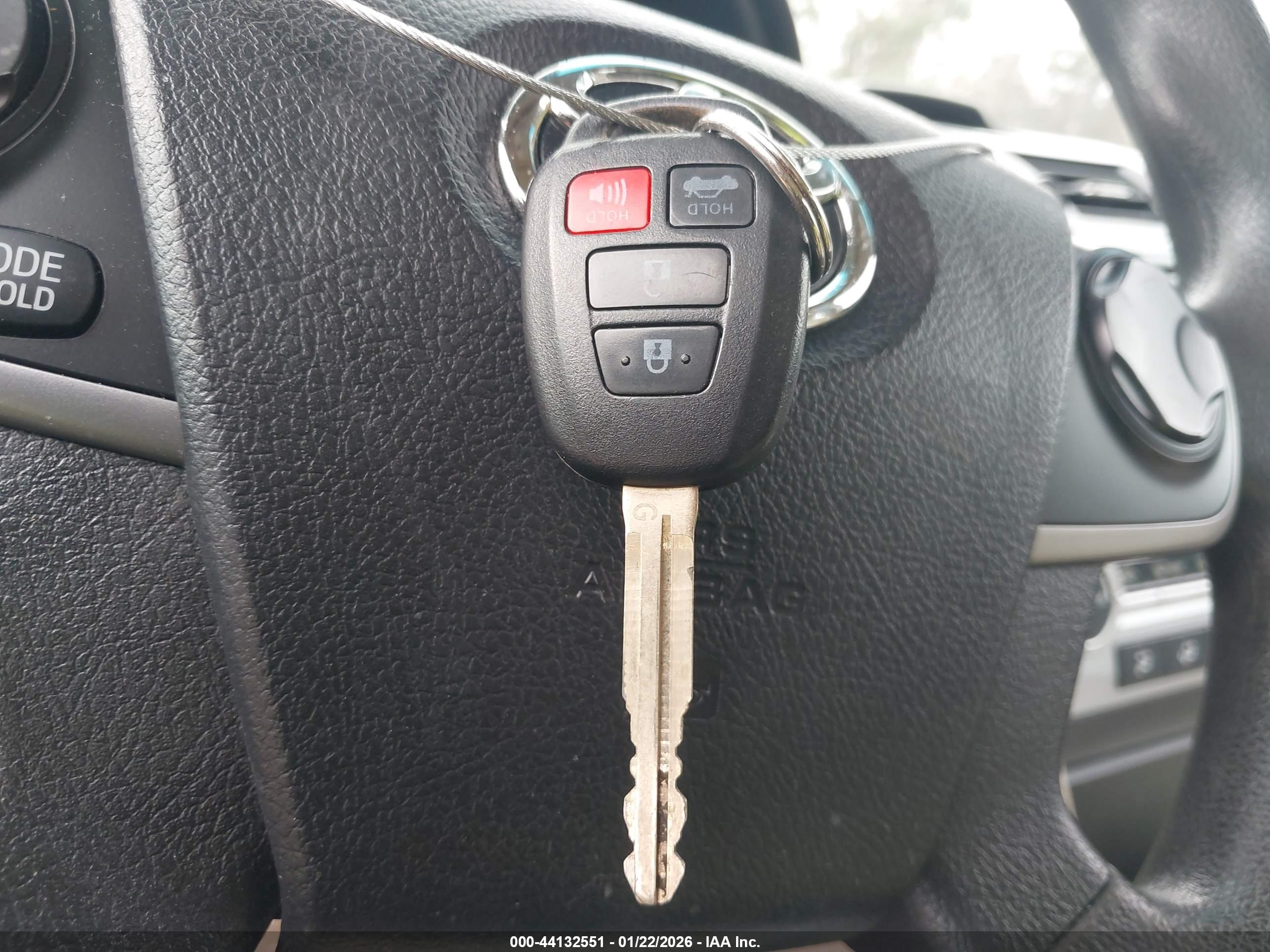 TOYOTA CAMRY image 11