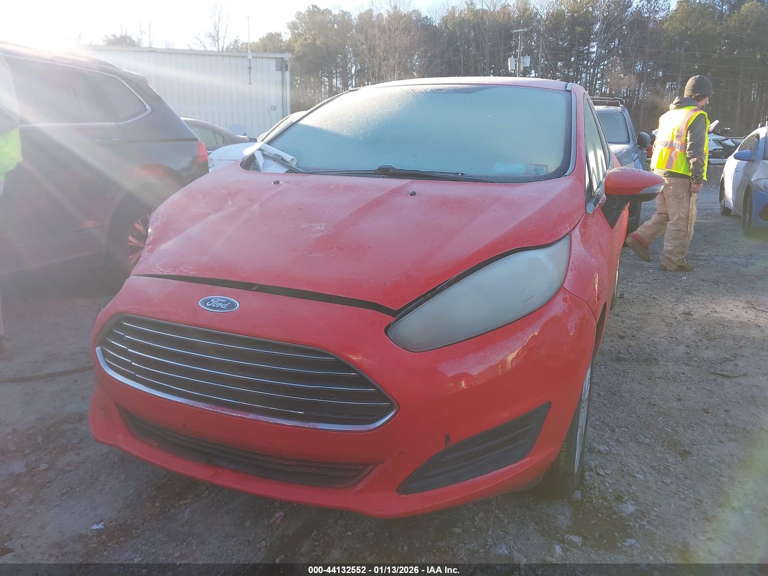 FORD FIESTA image 2