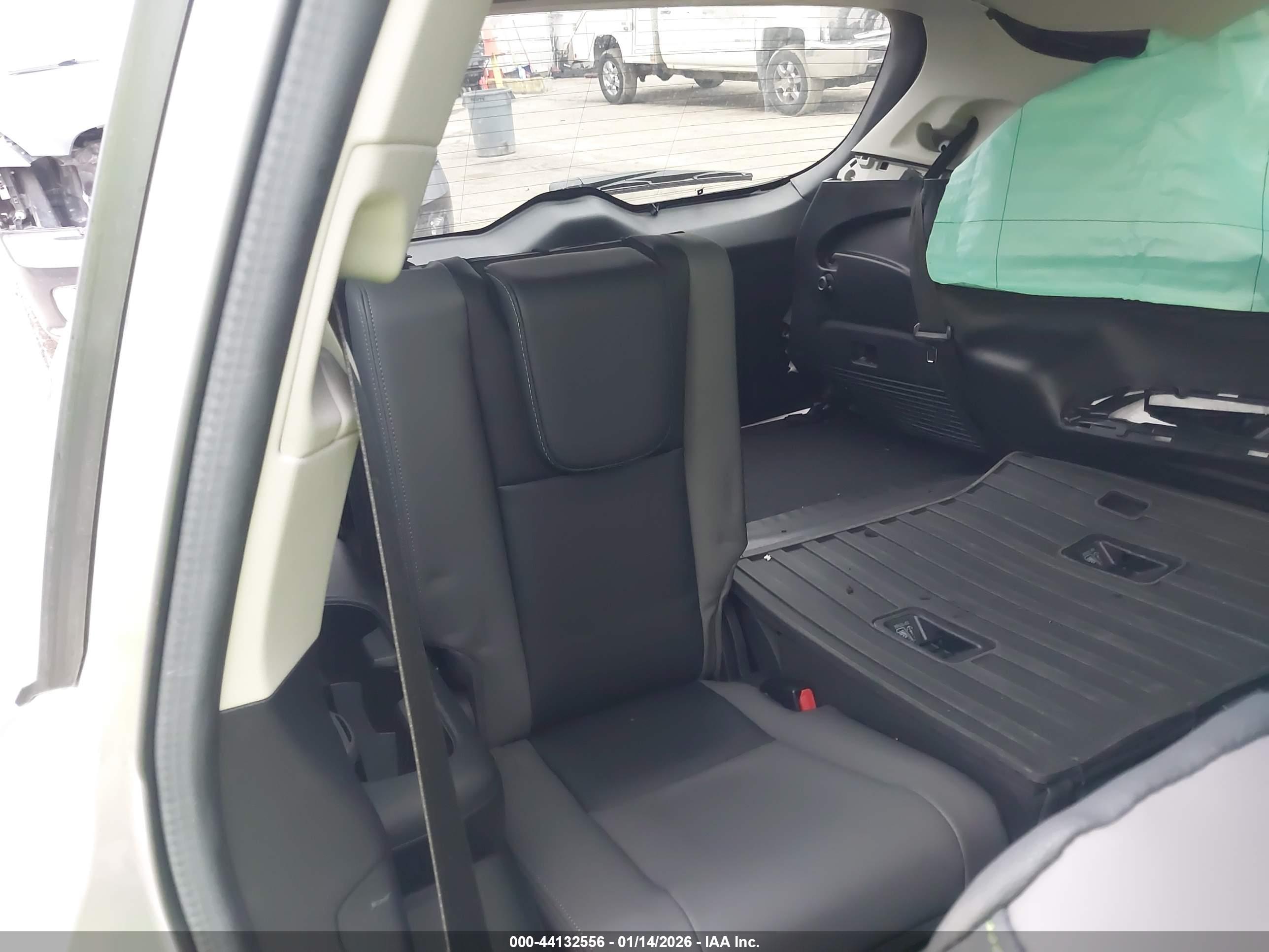 SUBARU ASCENT image 8