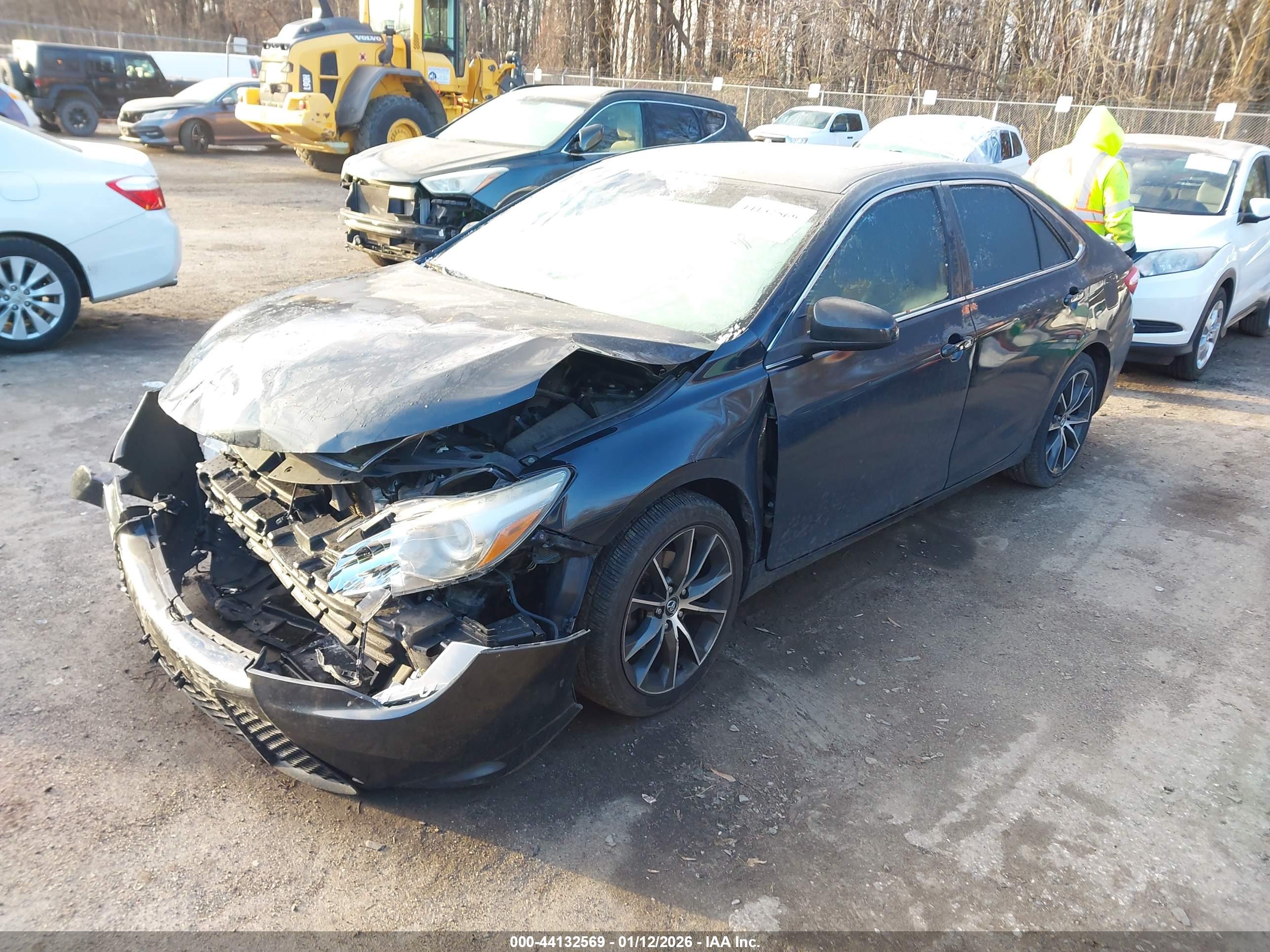 TOYOTA CAMRY image 2