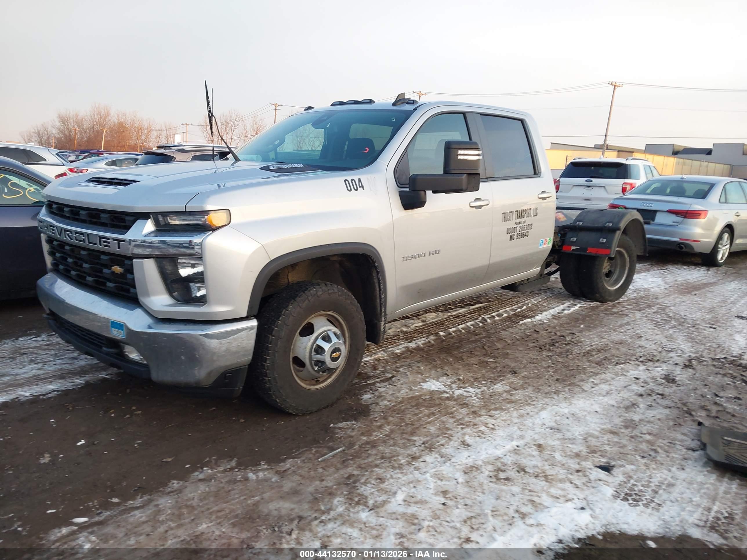 CHEVROLET SILVERADO image 2