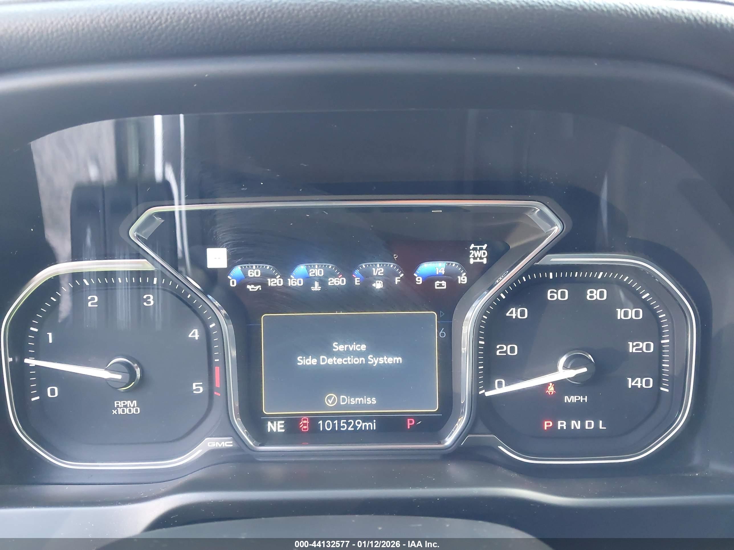 GMC SIERRA image 6