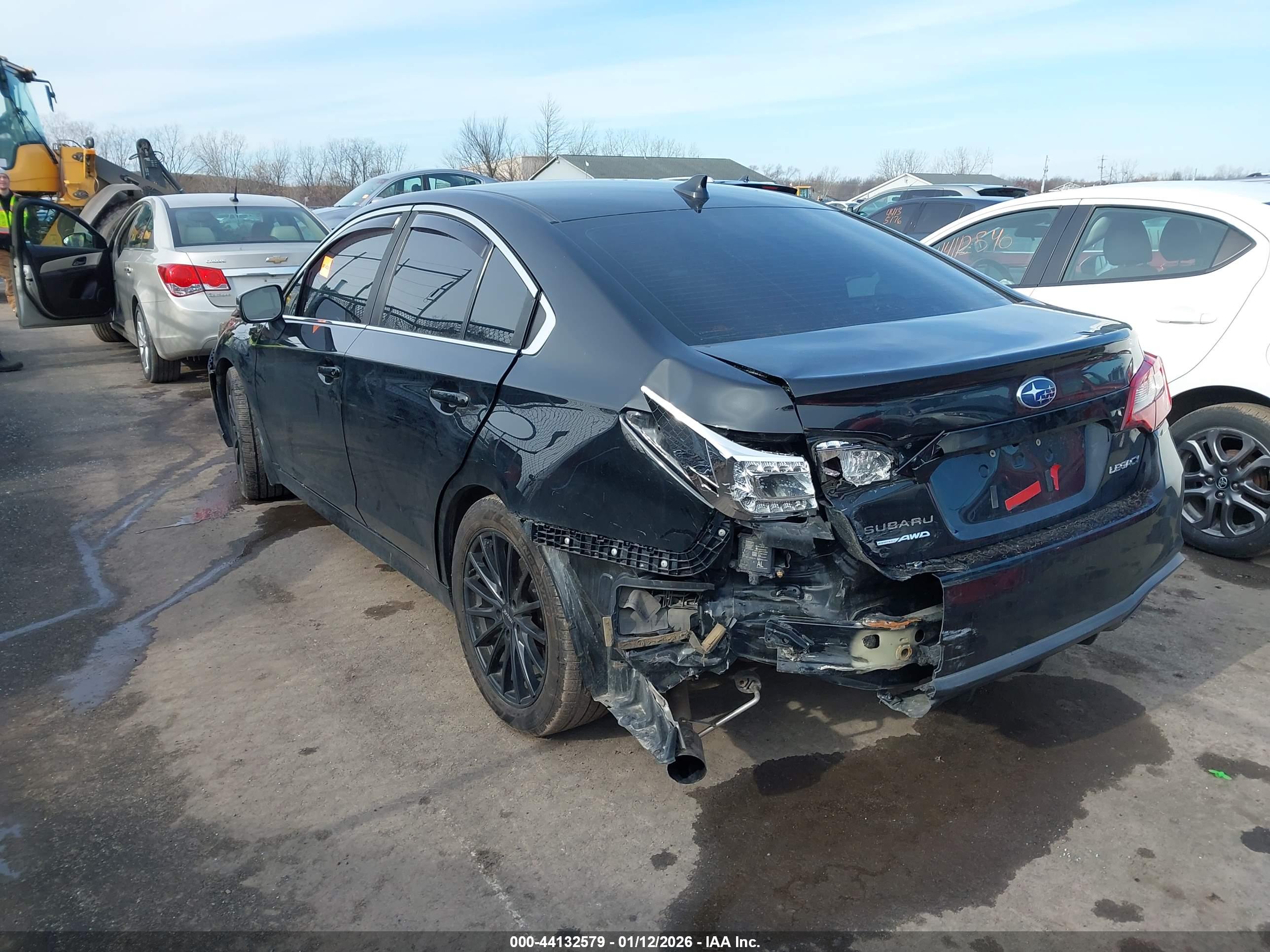 SUBARU LEGACY image 3