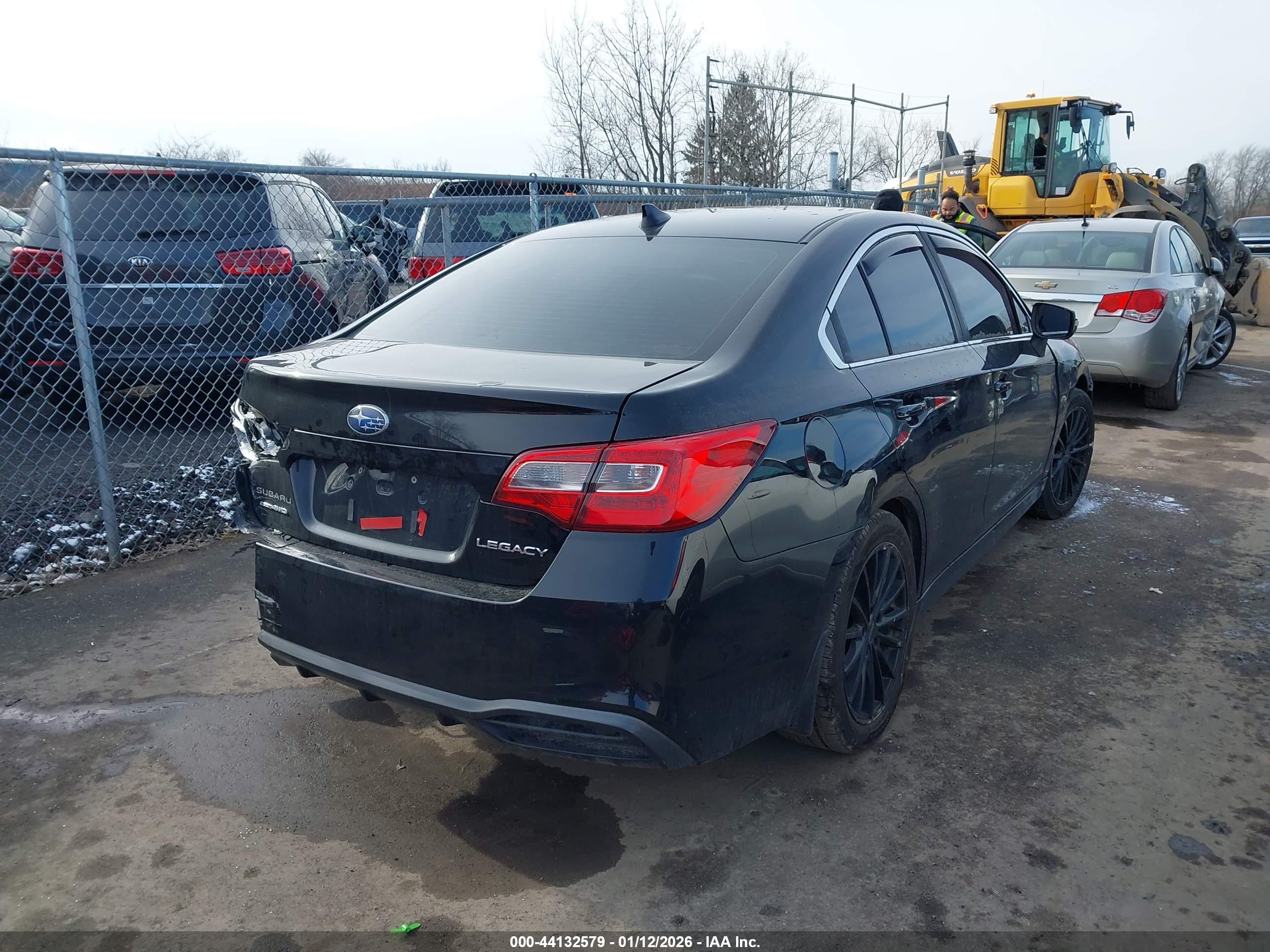 SUBARU LEGACY image 4