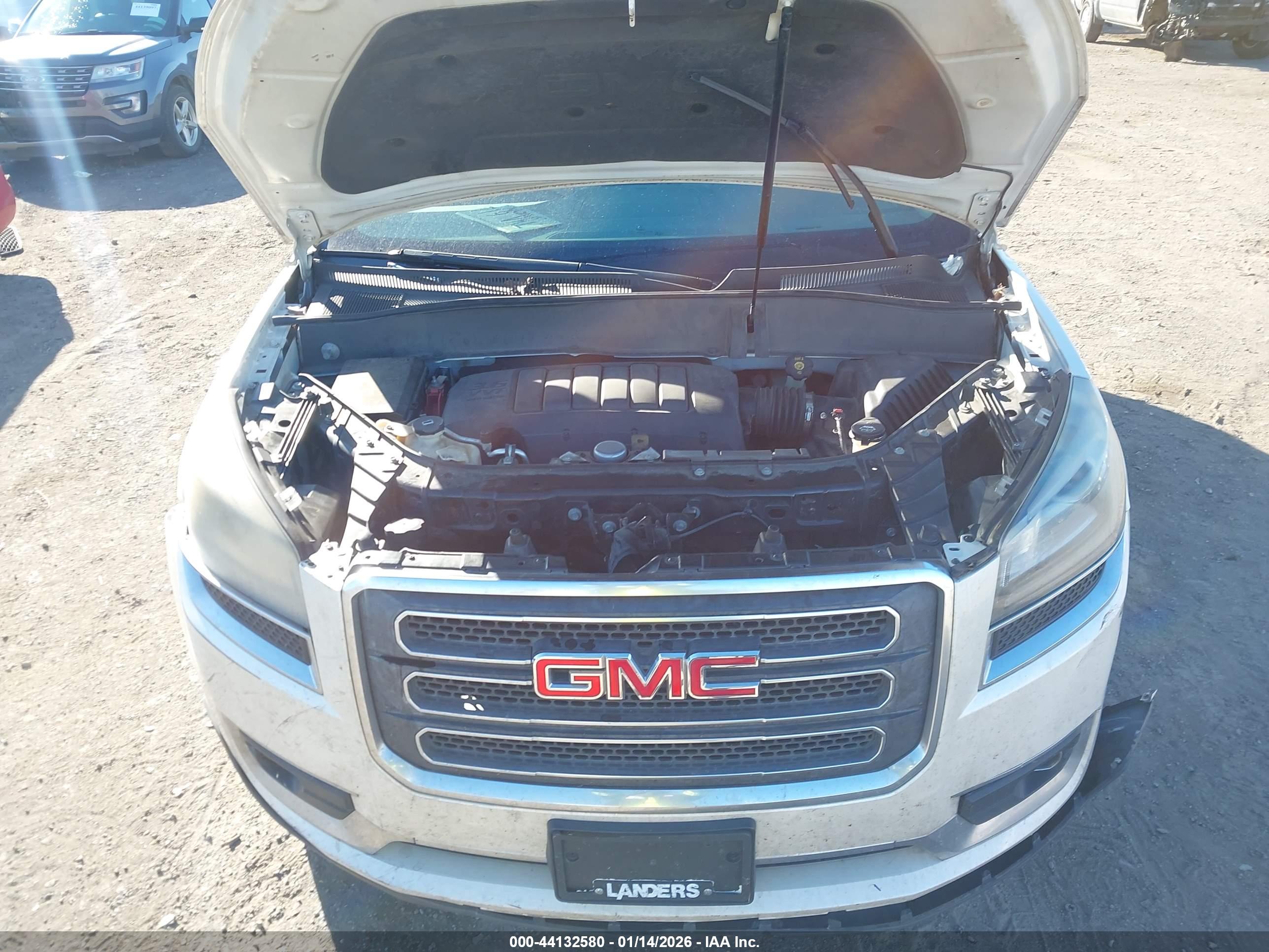 GMC ACADIA image 10
