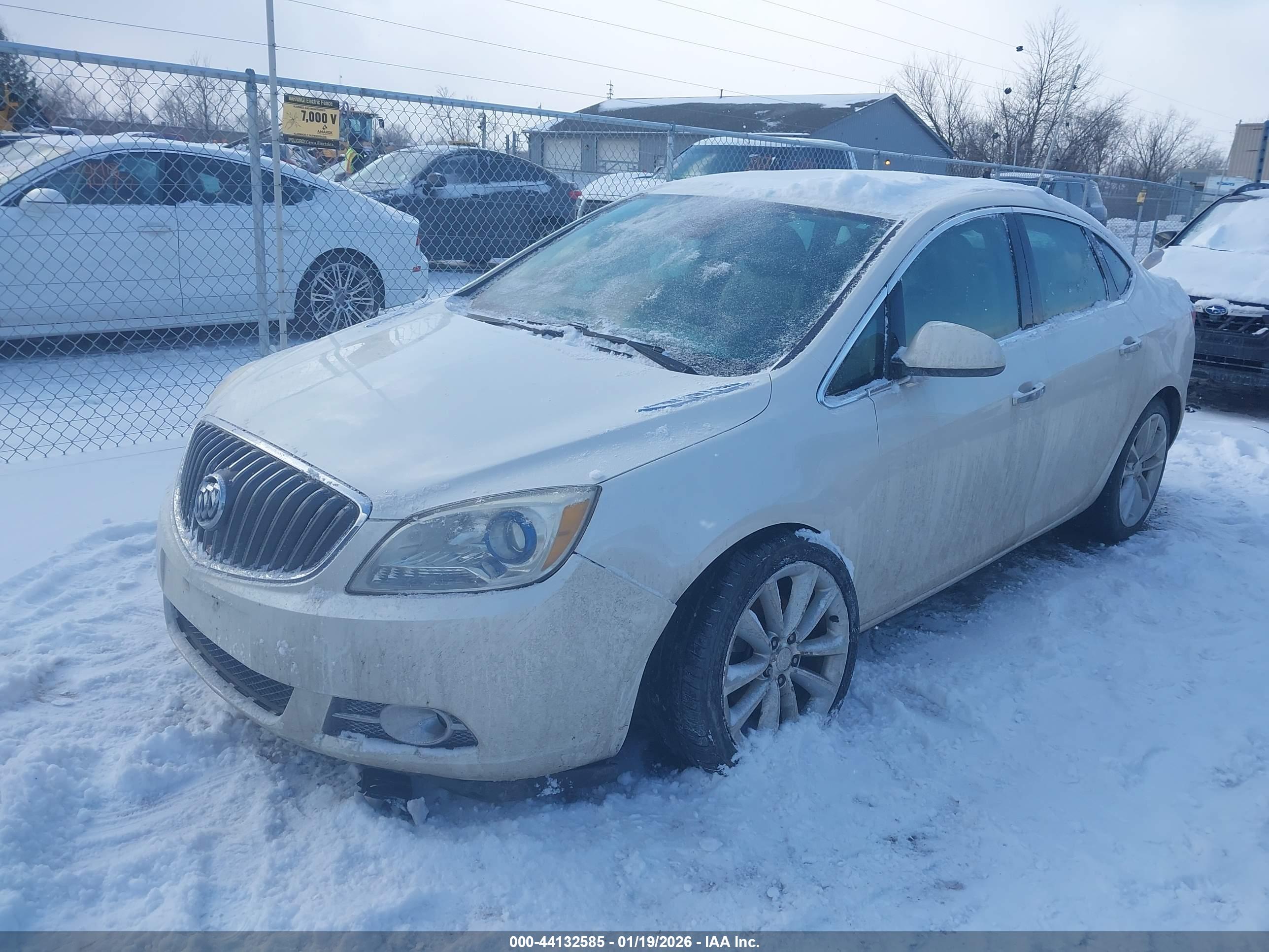 BUICK VERANO image 2