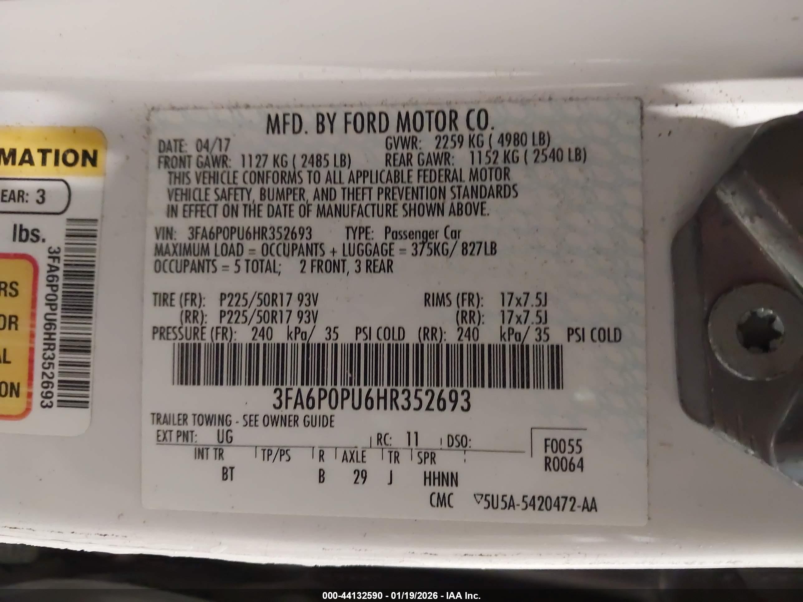 FORD FUSION image 9