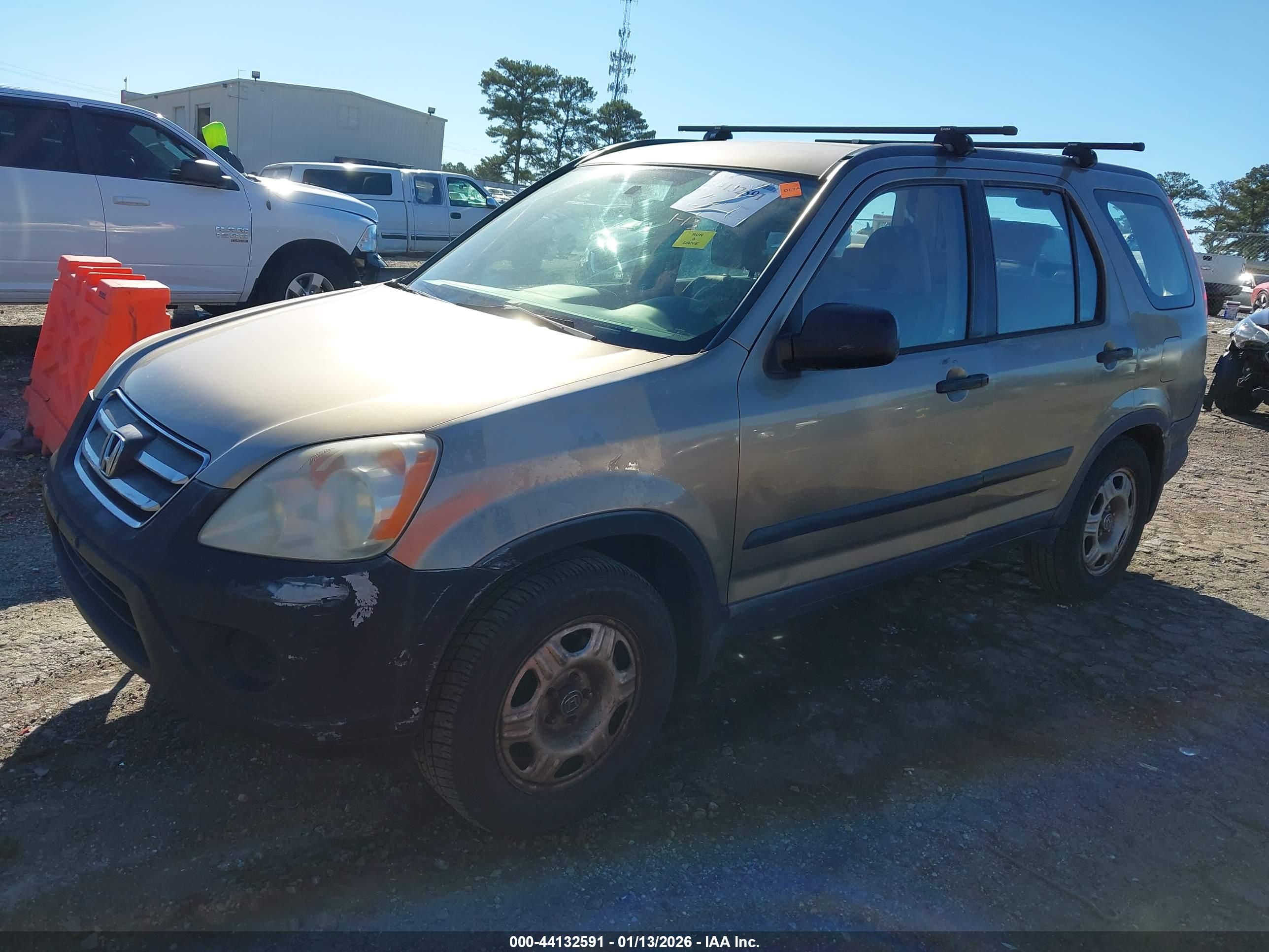 HONDA CR-V image 2