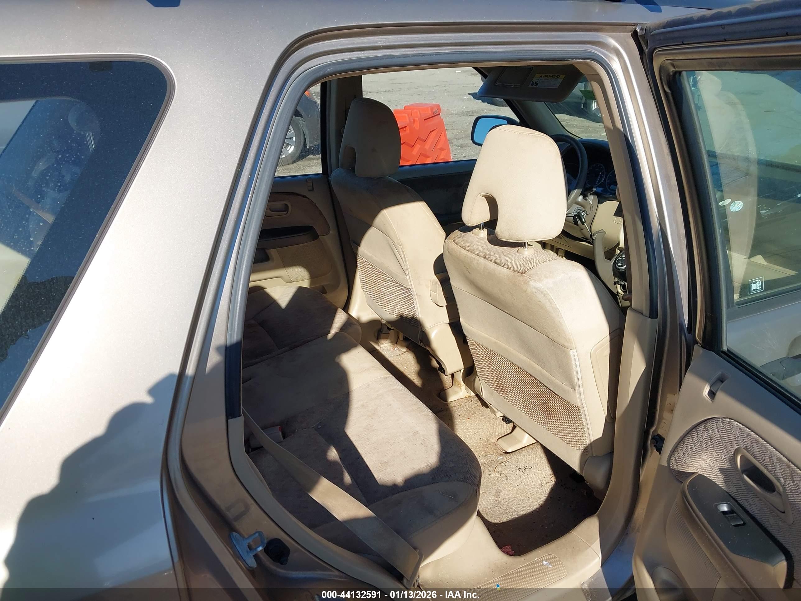 HONDA CR-V image 8