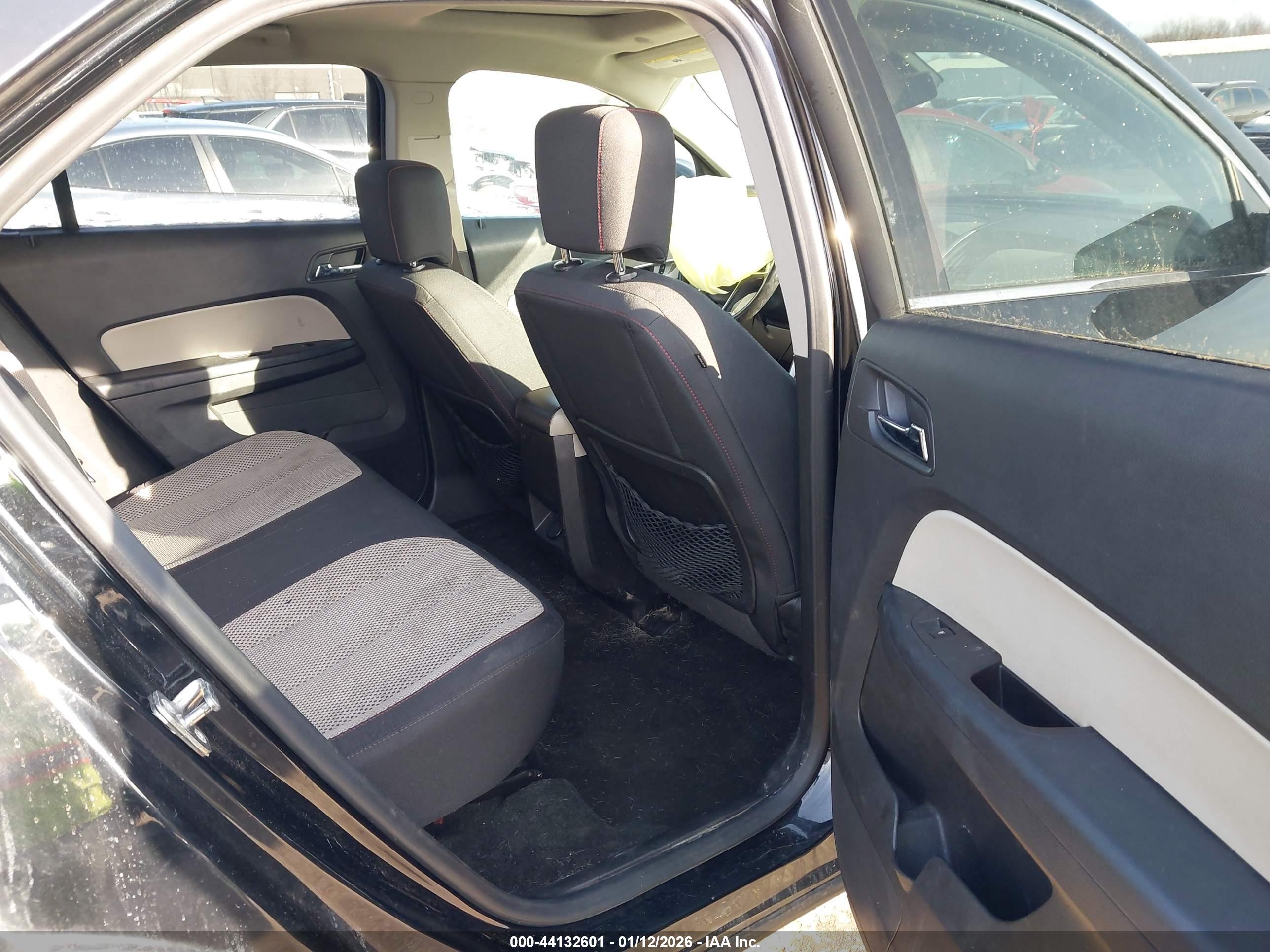 CHEVROLET EQUINOX image 8