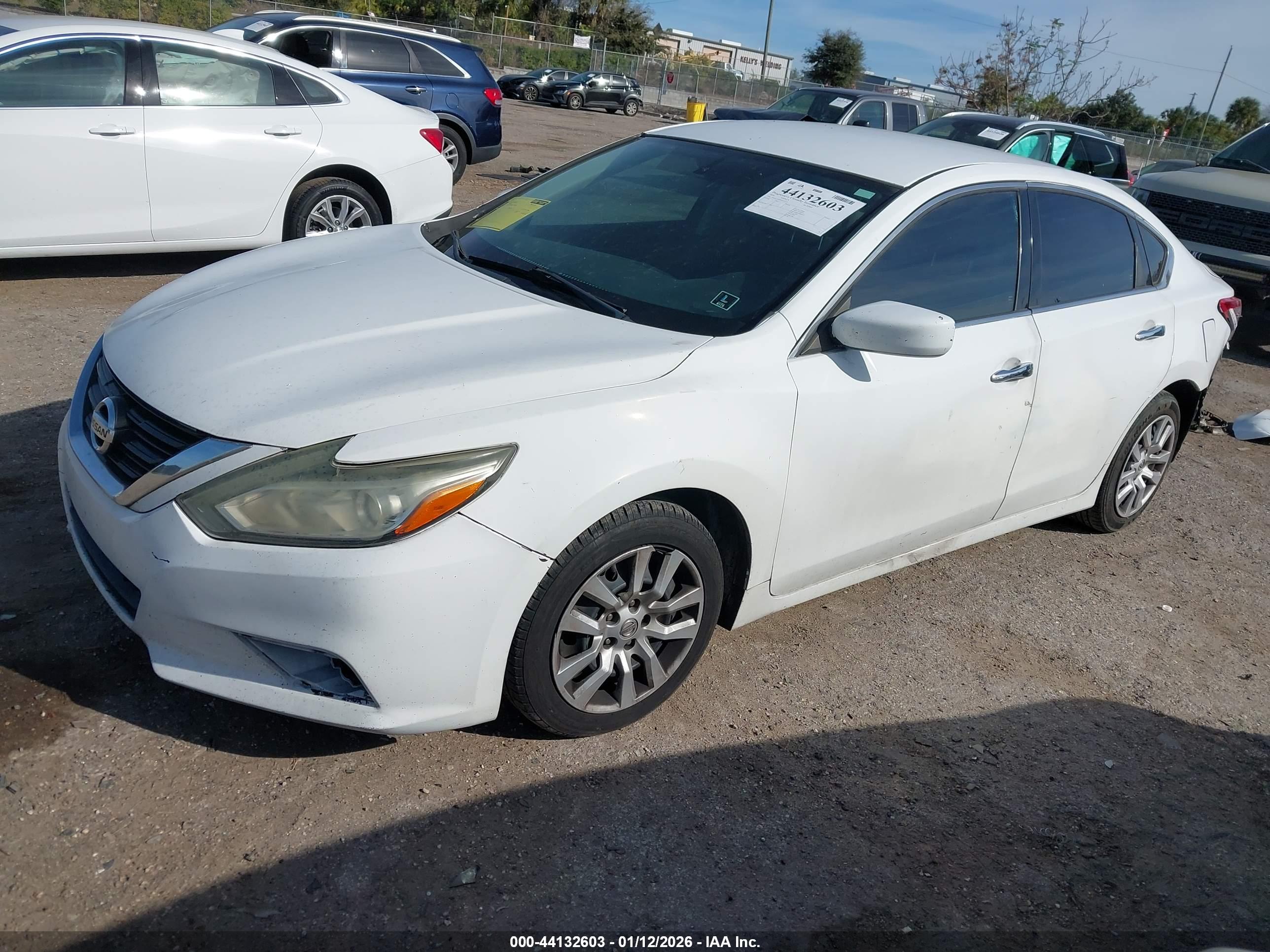 NISSAN ALTIMA image 2