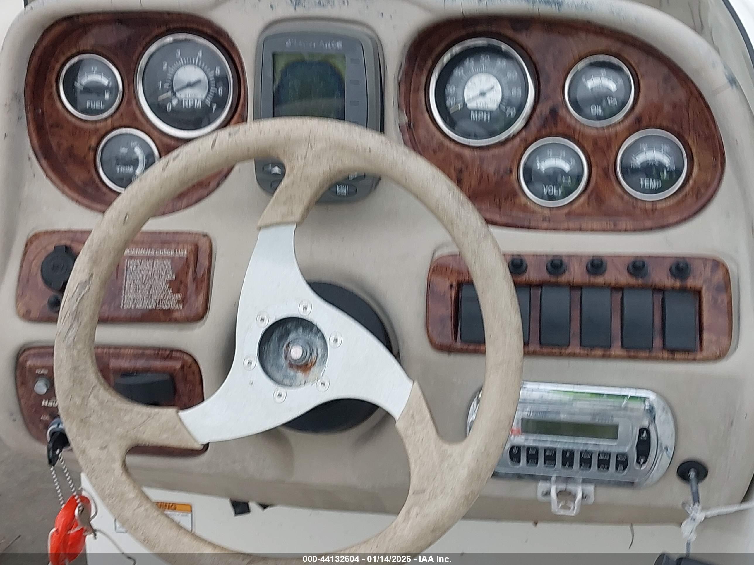 NAUTICSTAR BOAT image 7