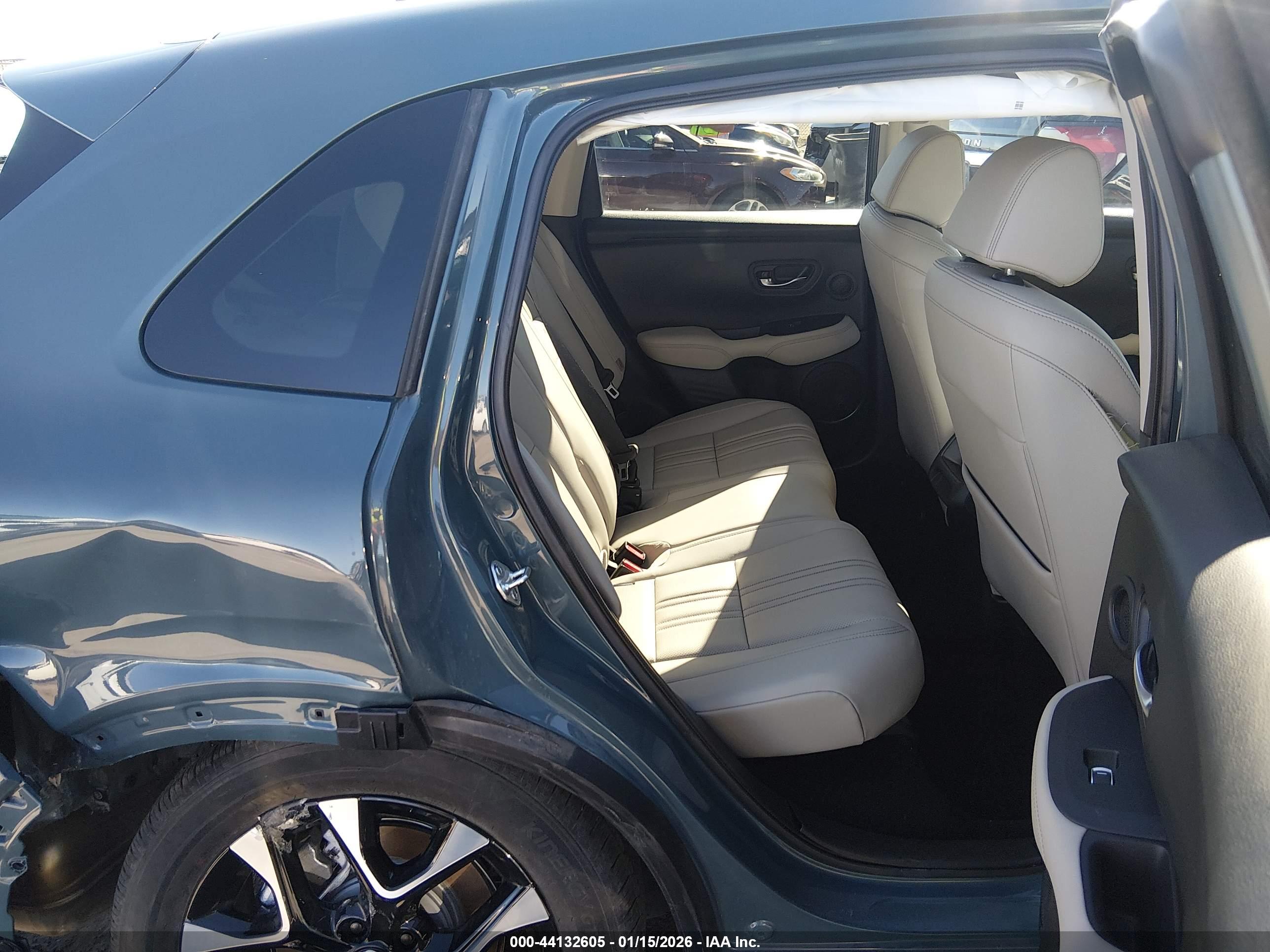 HONDA HR-V image 8