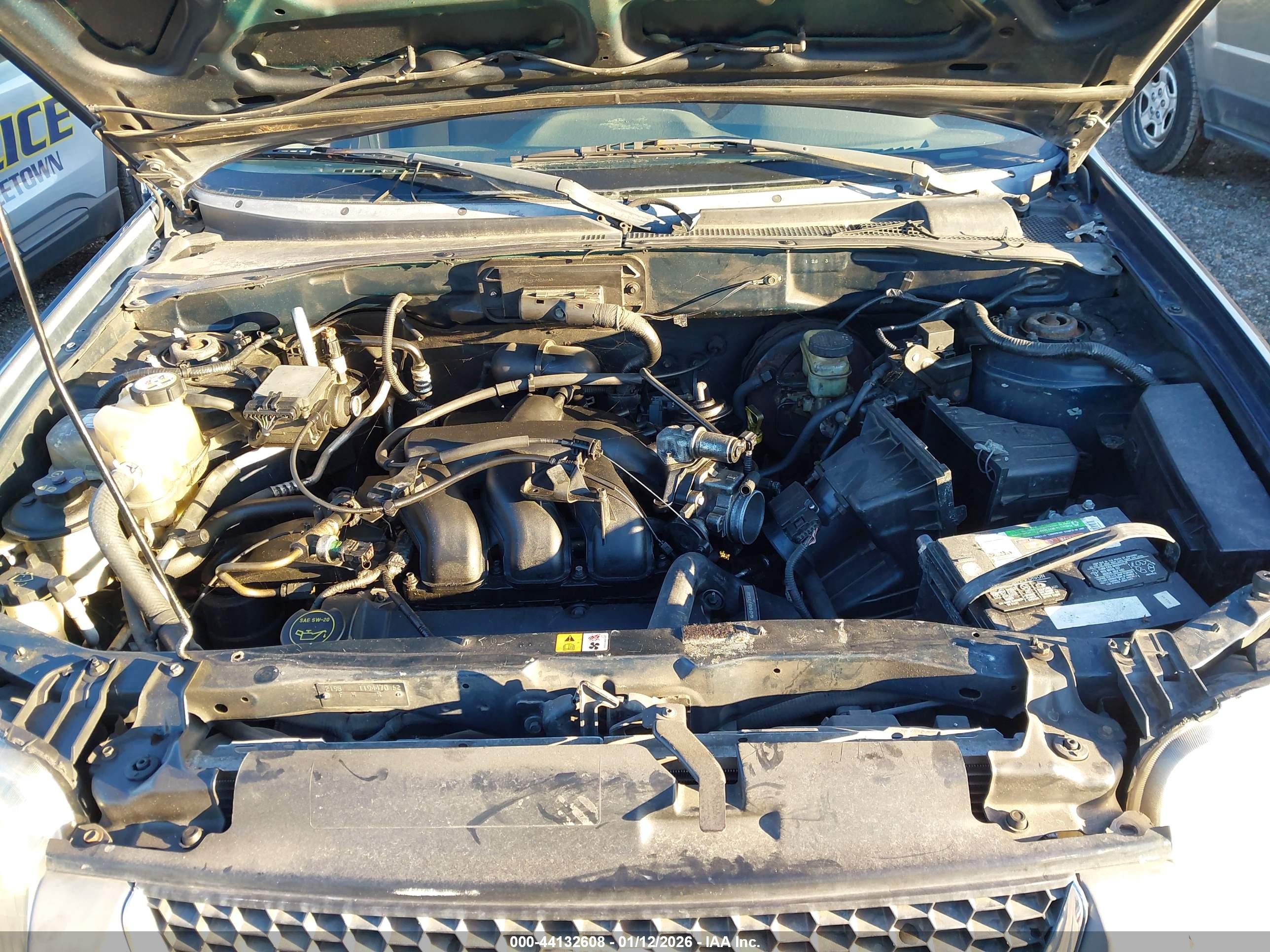 FORD ESCAPE image 10