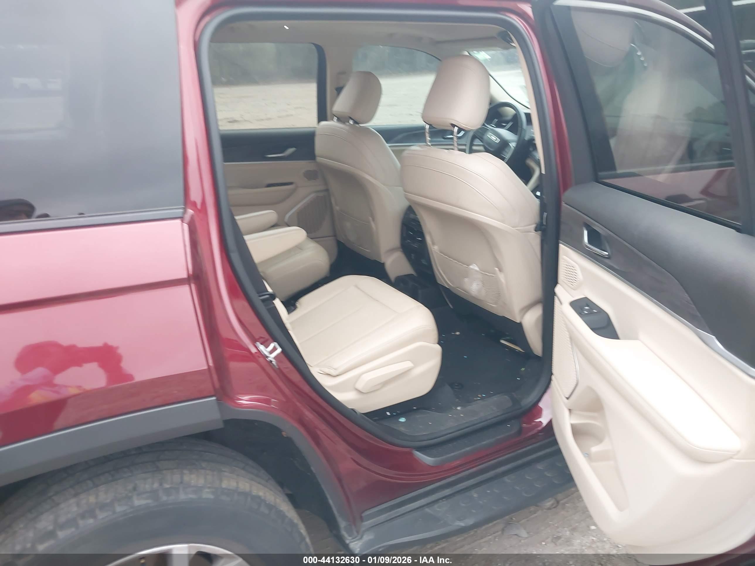 JEEP GRAND image 8