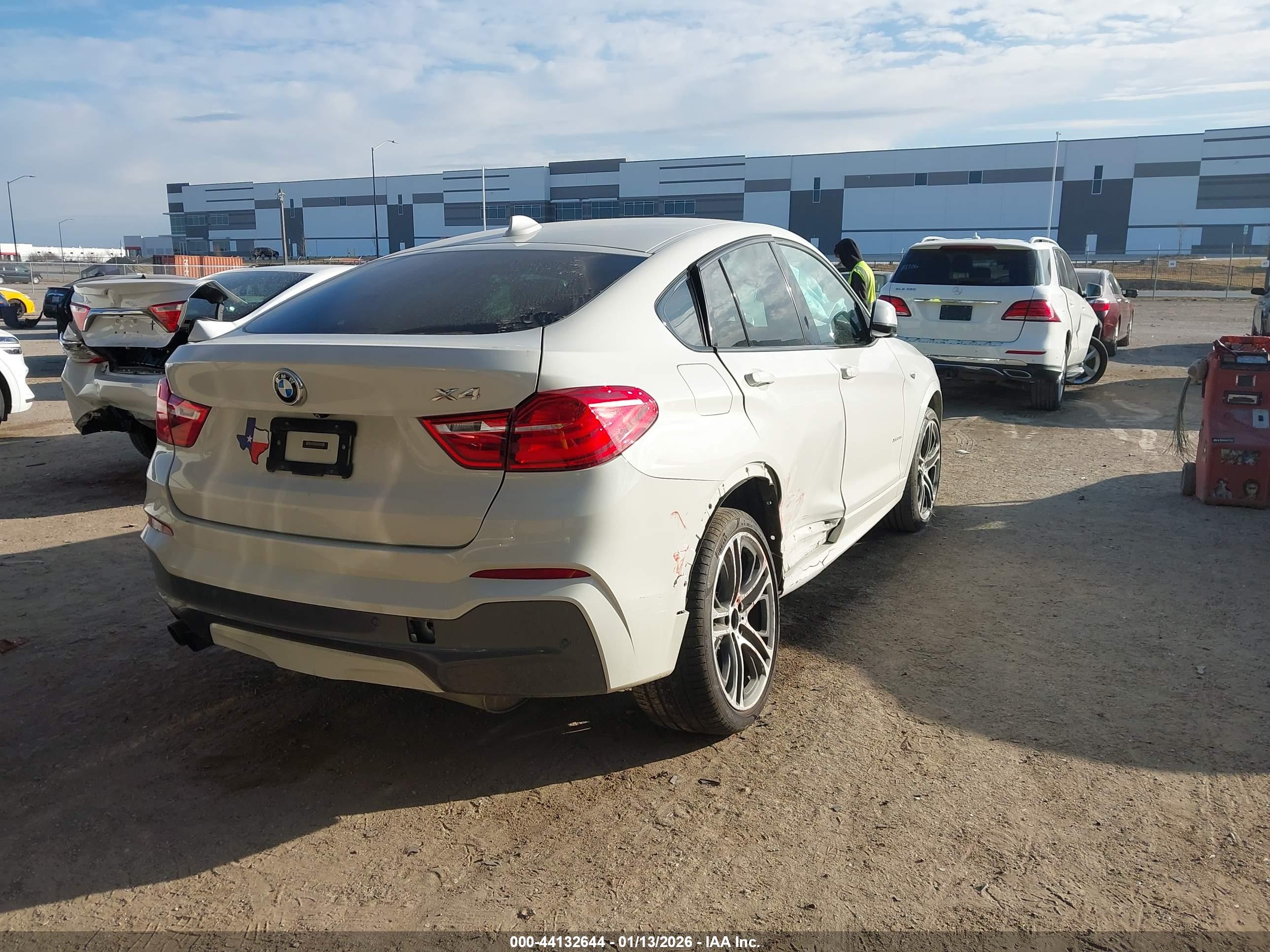 BMW X4 image 4
