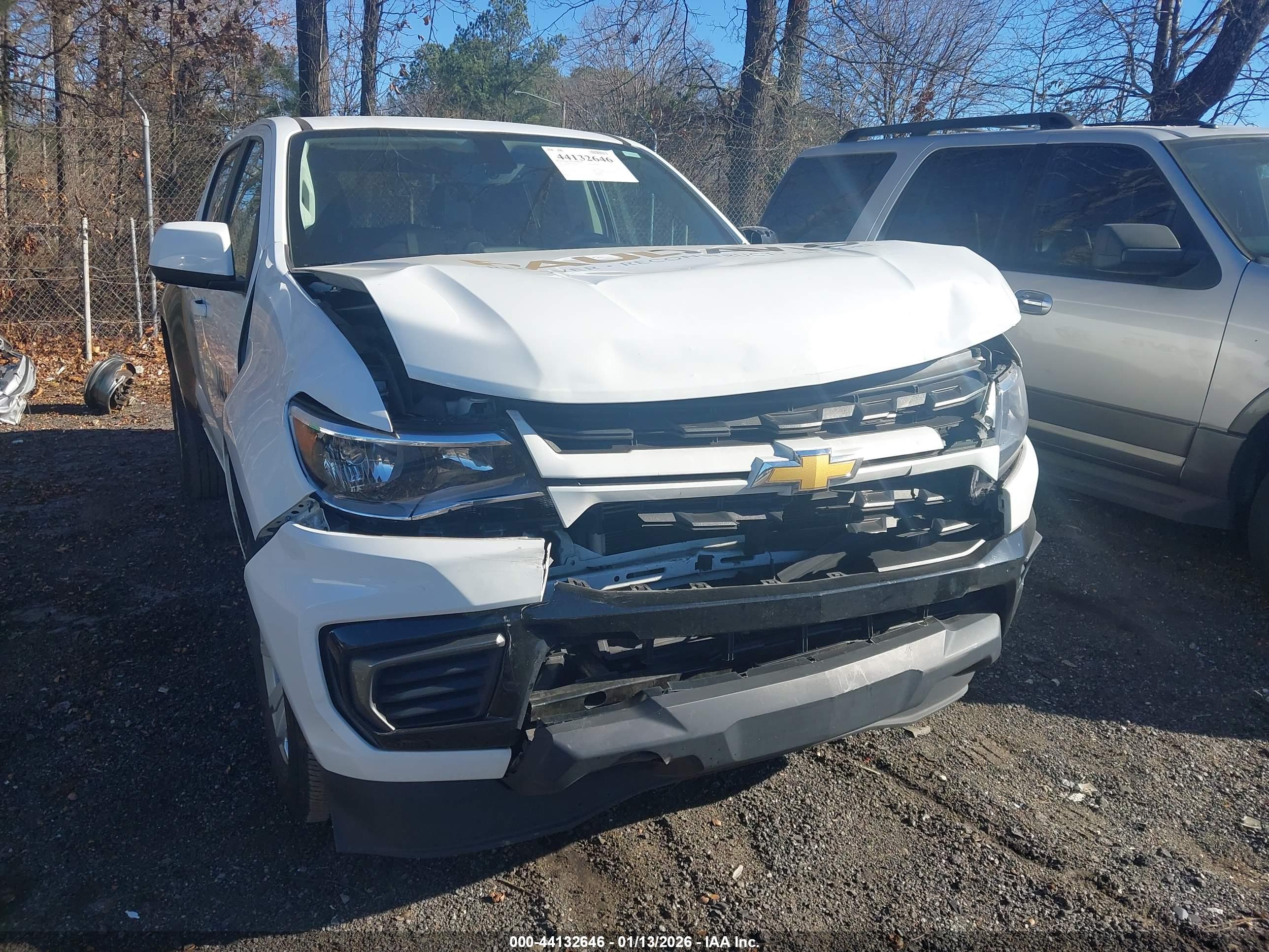 CHEVROLET COLORADO image 6