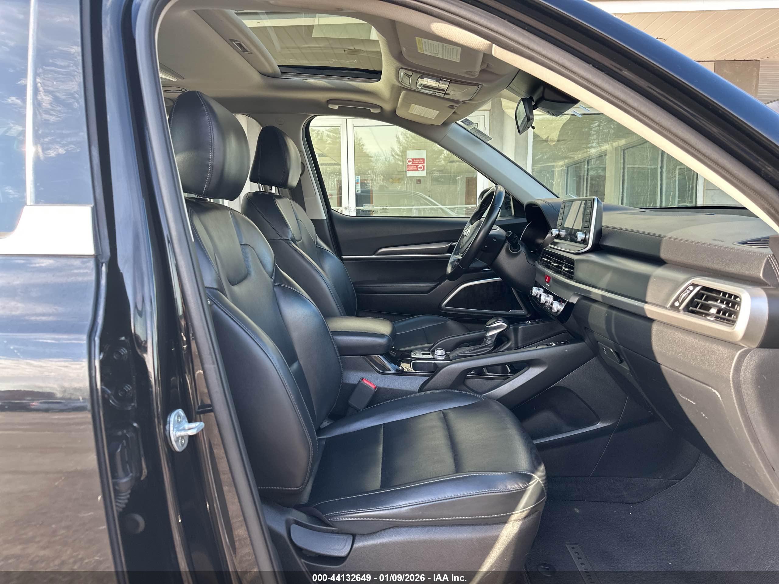 KIA TELLURIDE image 5