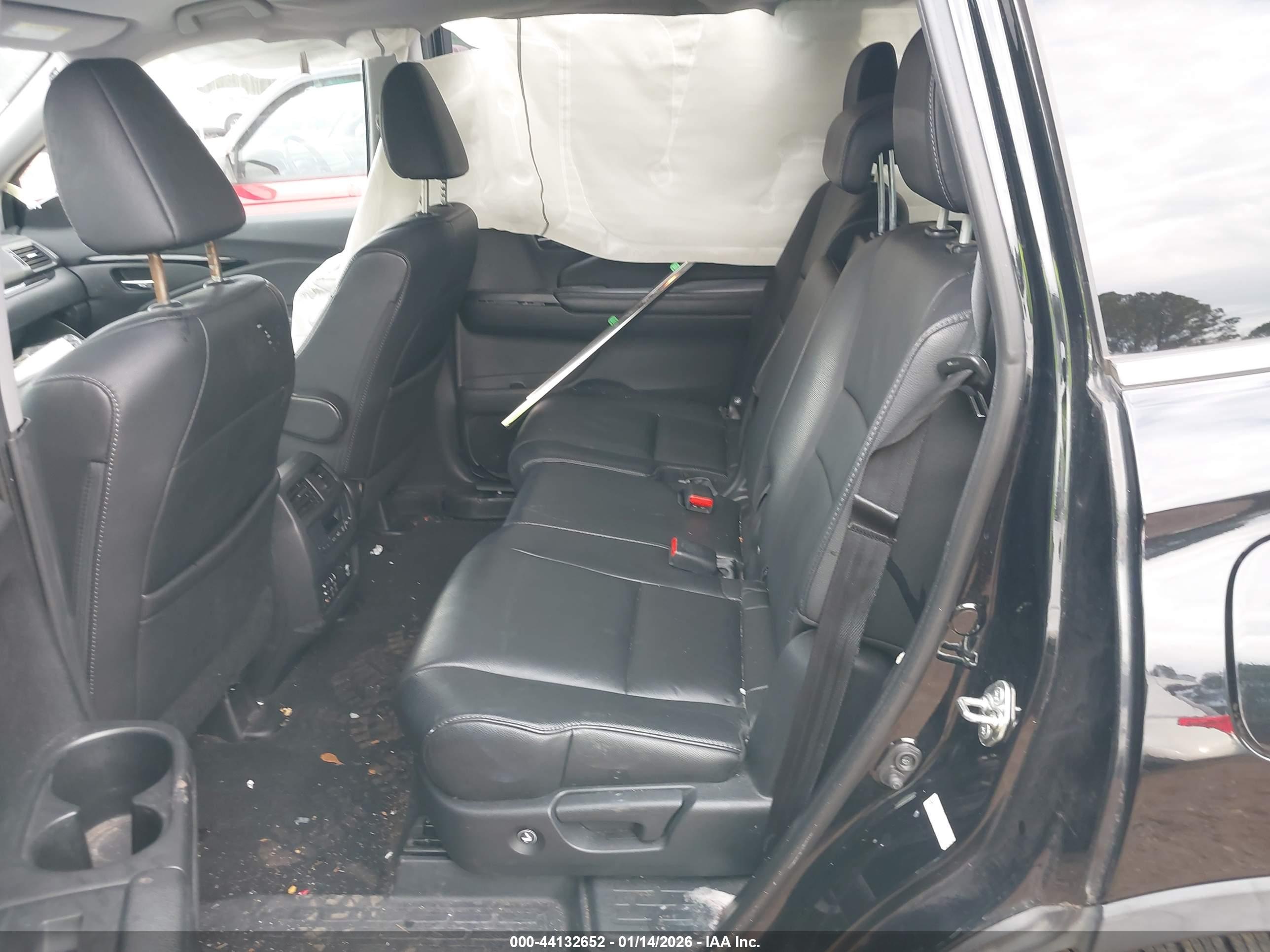 HONDA PILOT image 8