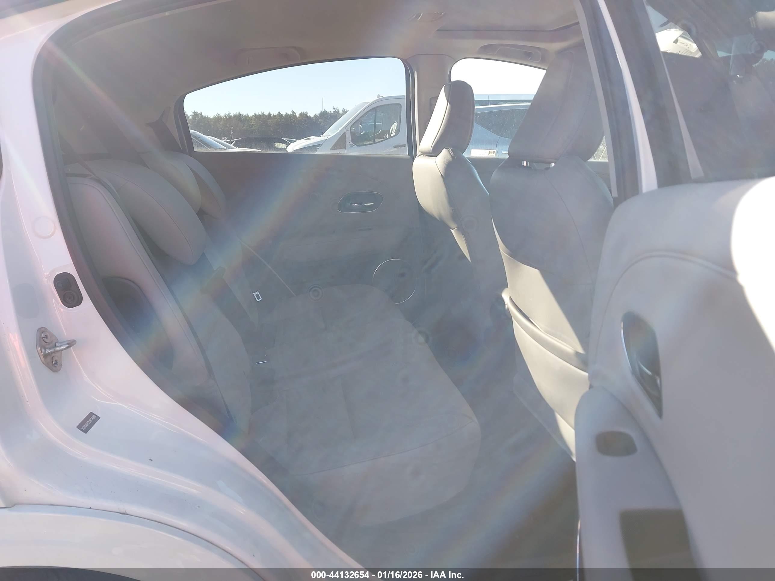 HONDA HR-V image 8