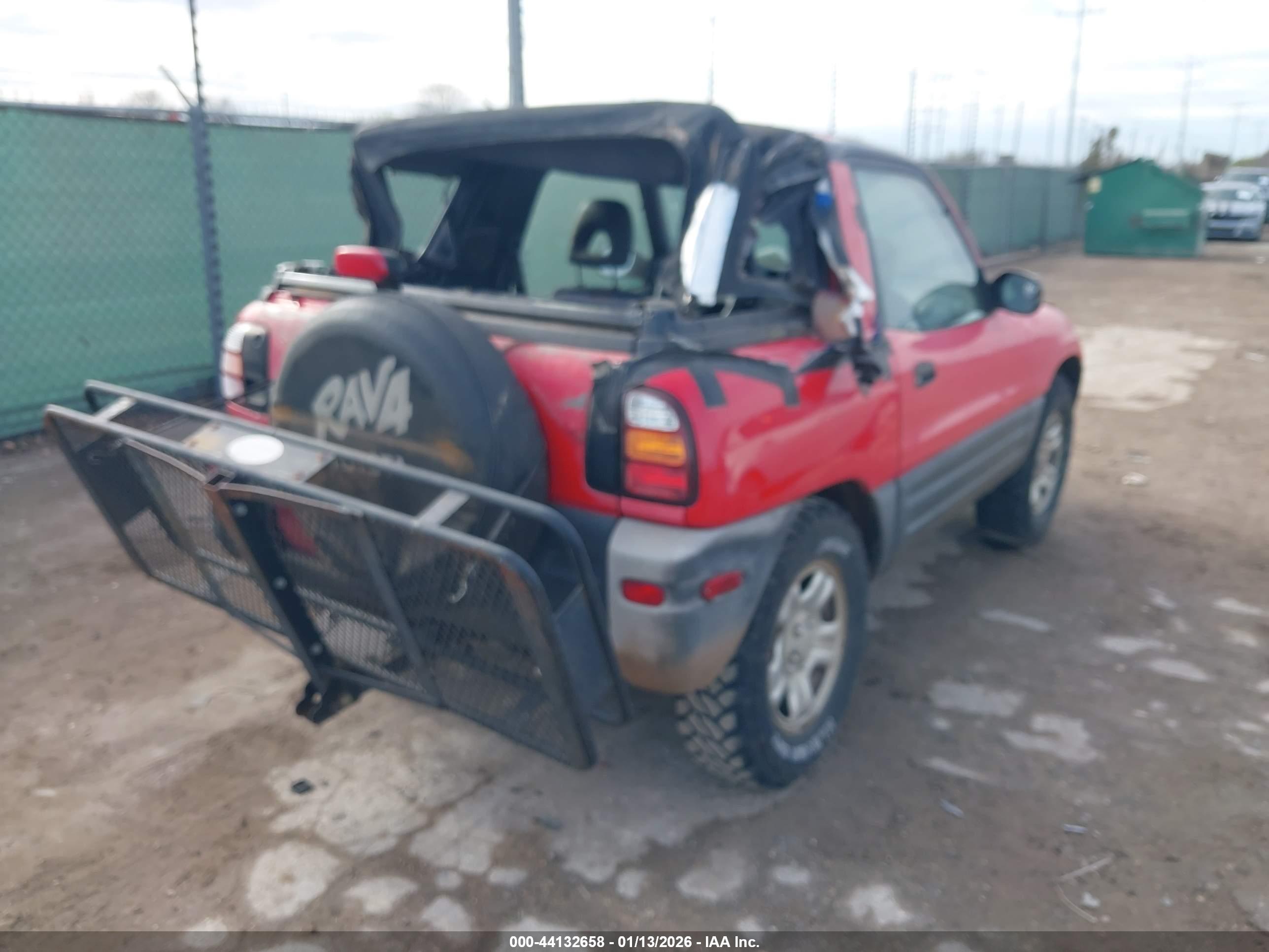 TOYOTA RAV4 image 4