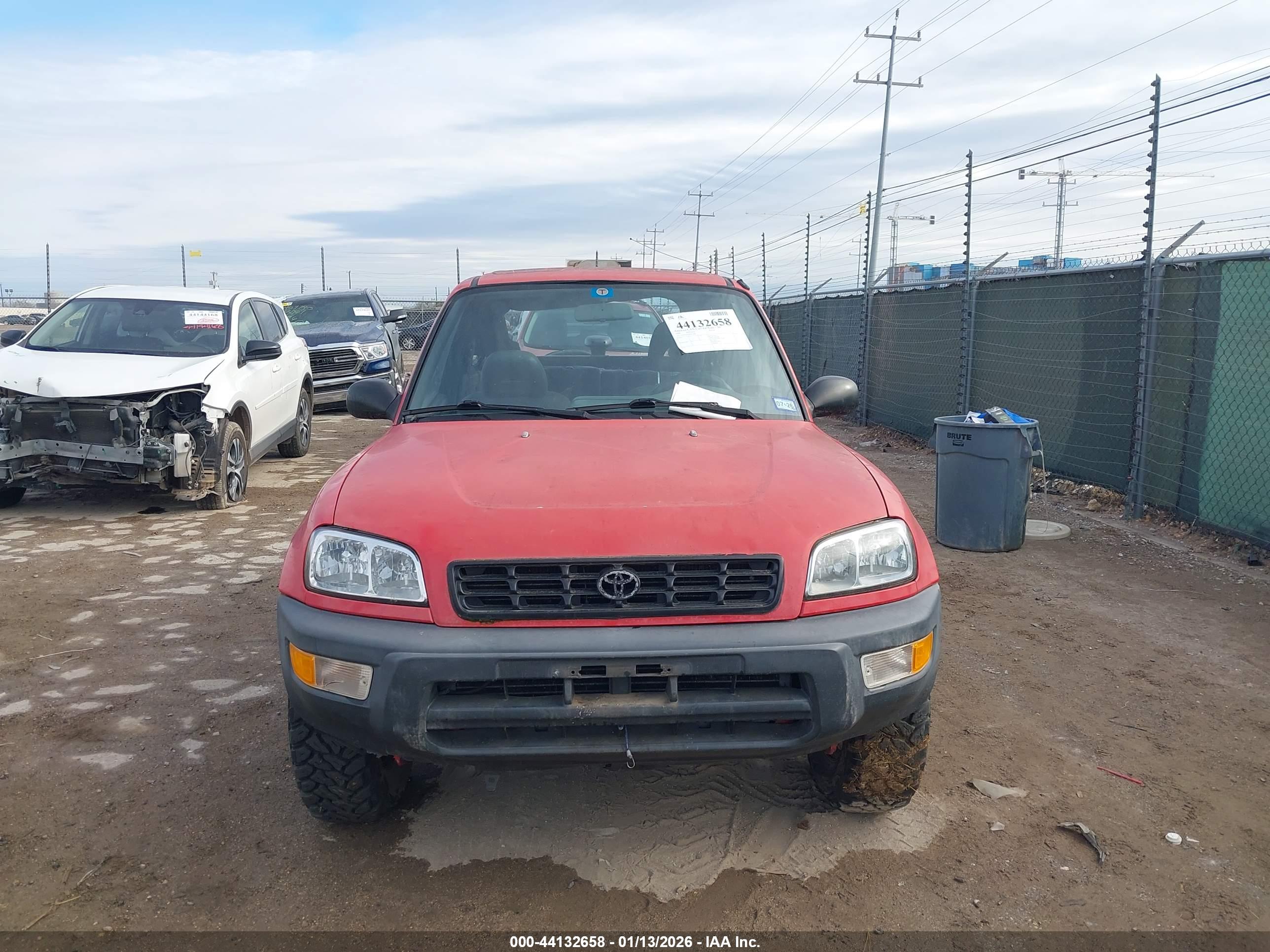 TOYOTA RAV4 image 6