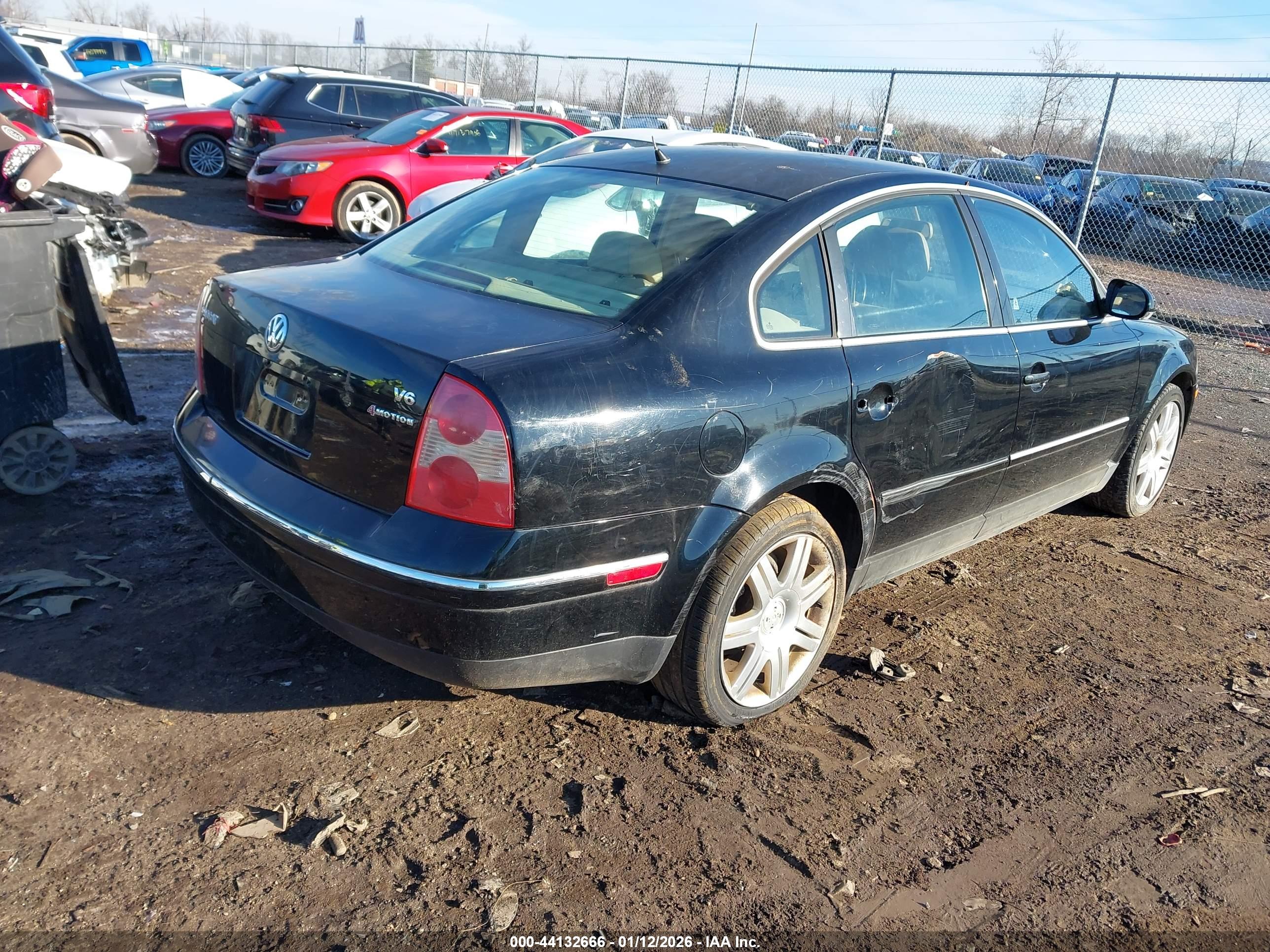 VOLKSWAGEN PASSAT image 4