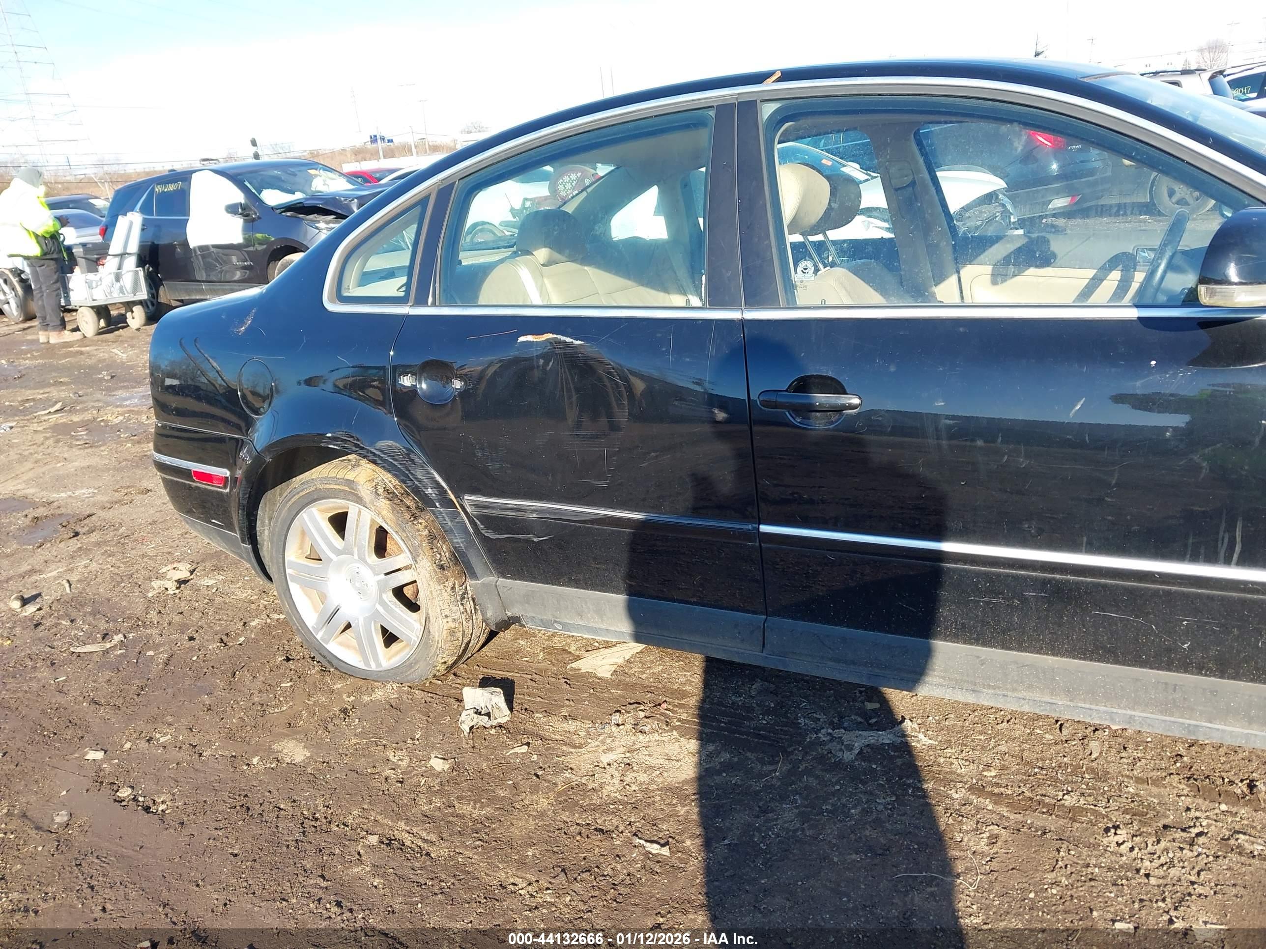 VOLKSWAGEN PASSAT image 6