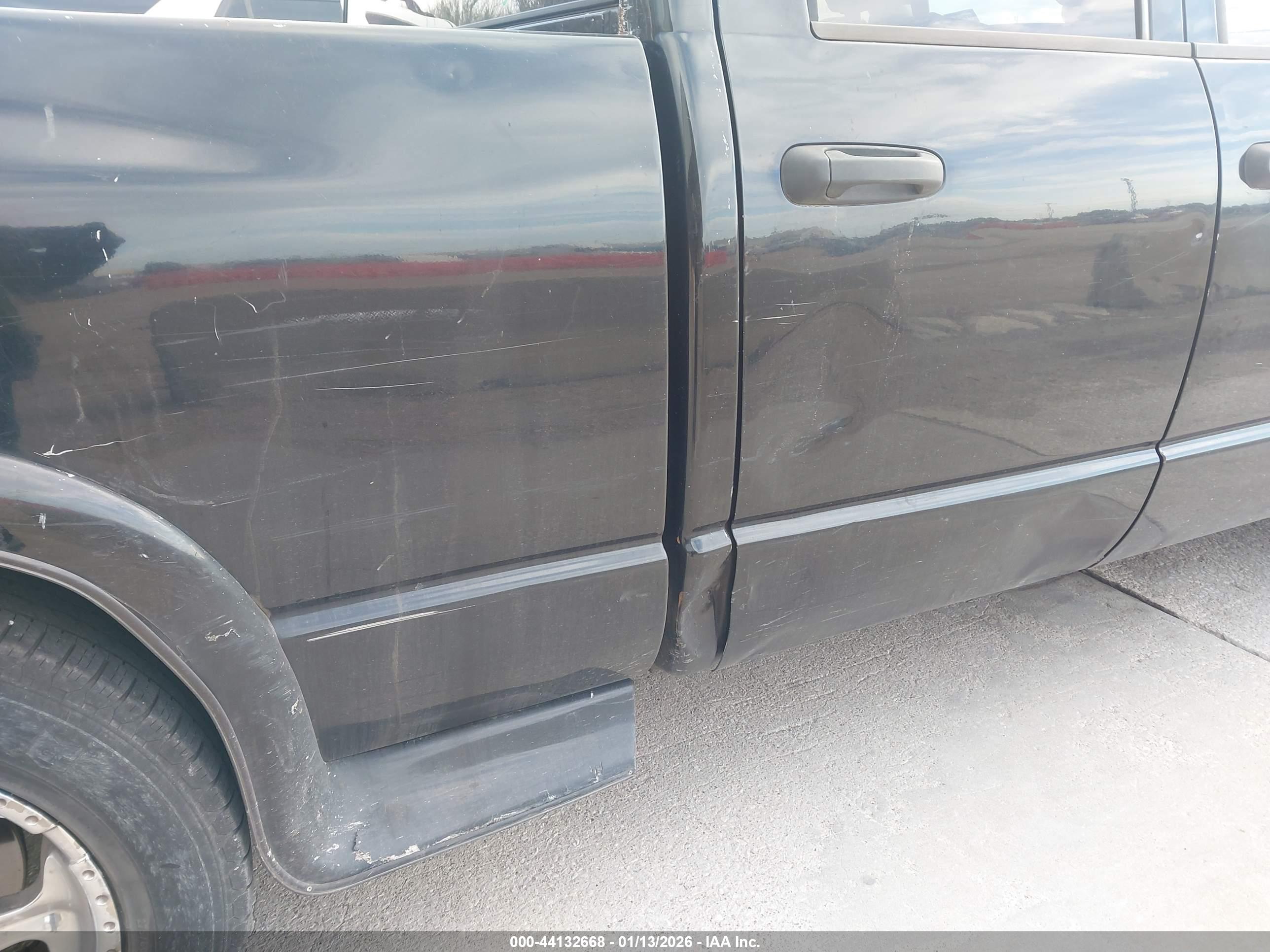 DODGE RAM image 6