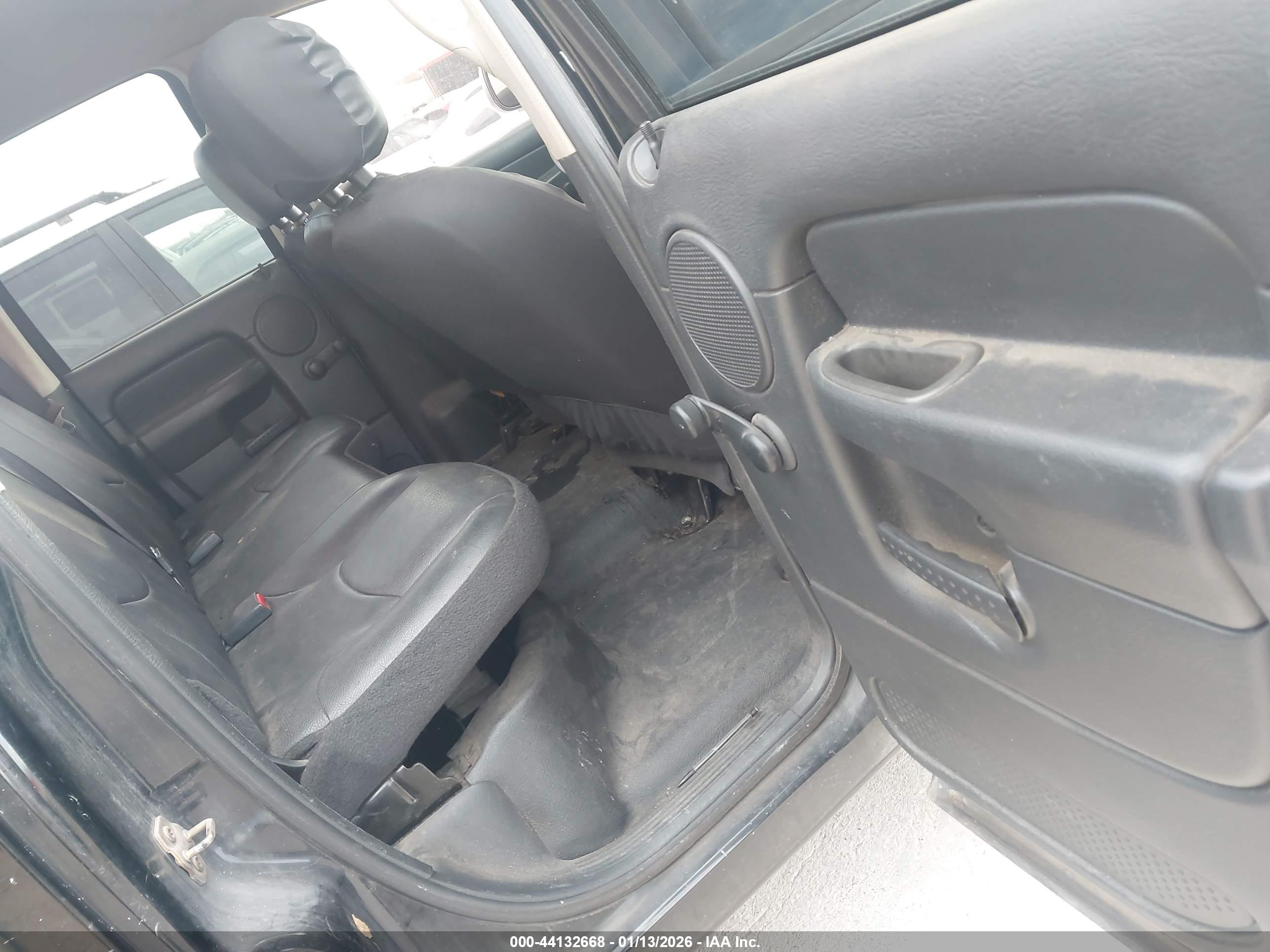 DODGE RAM image 8