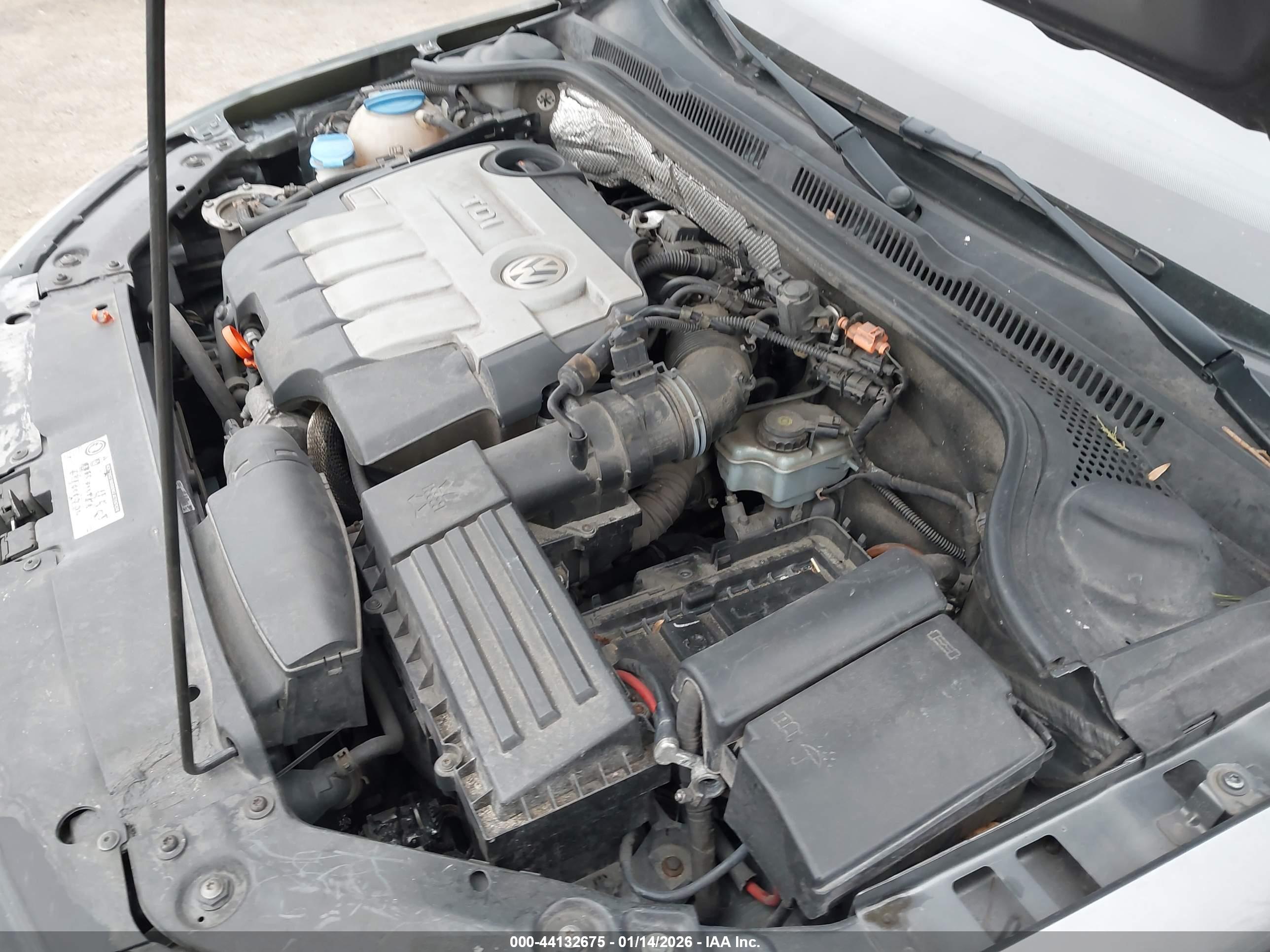VOLKSWAGEN JETTA image 6