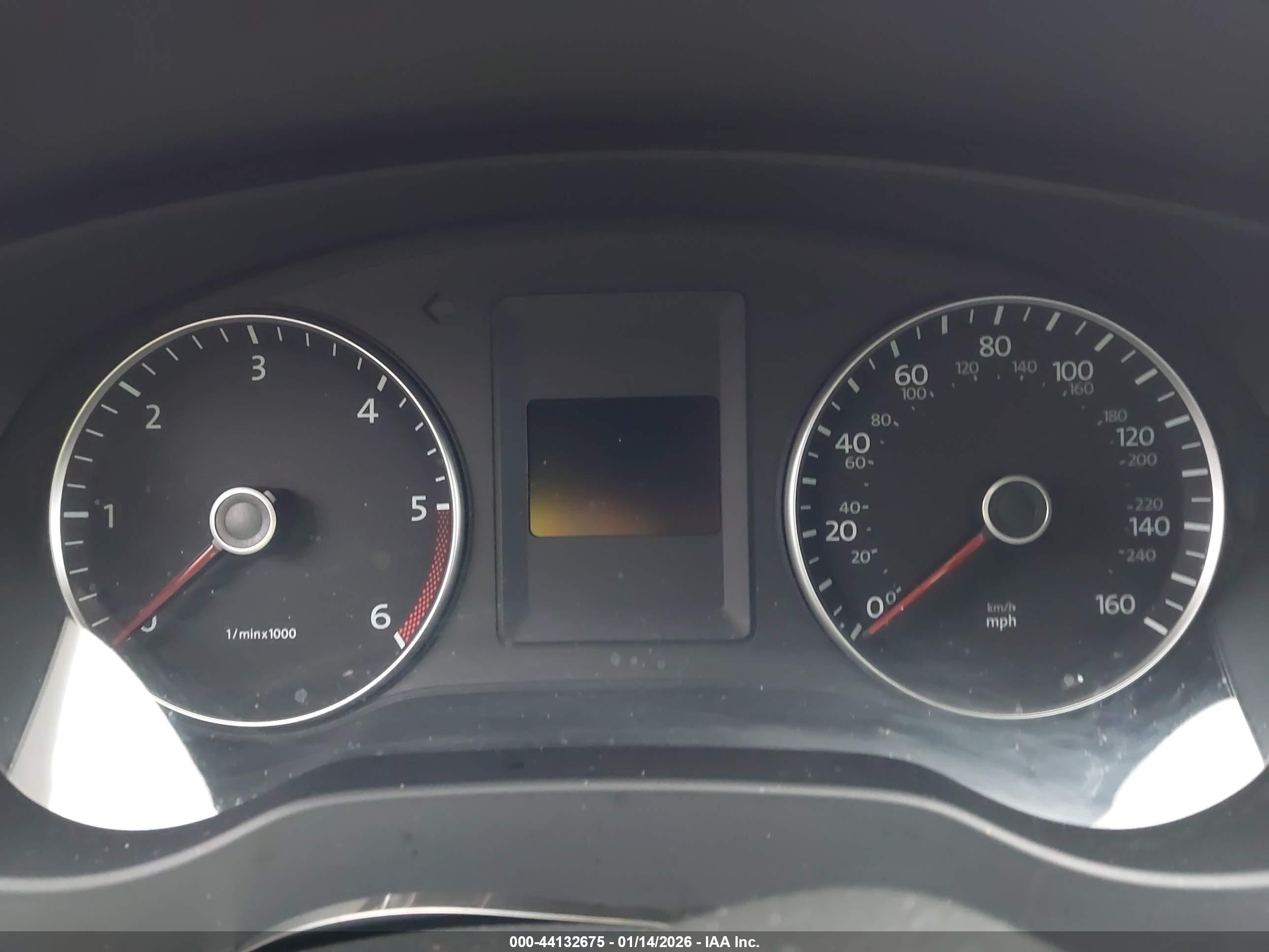 VOLKSWAGEN JETTA image 7