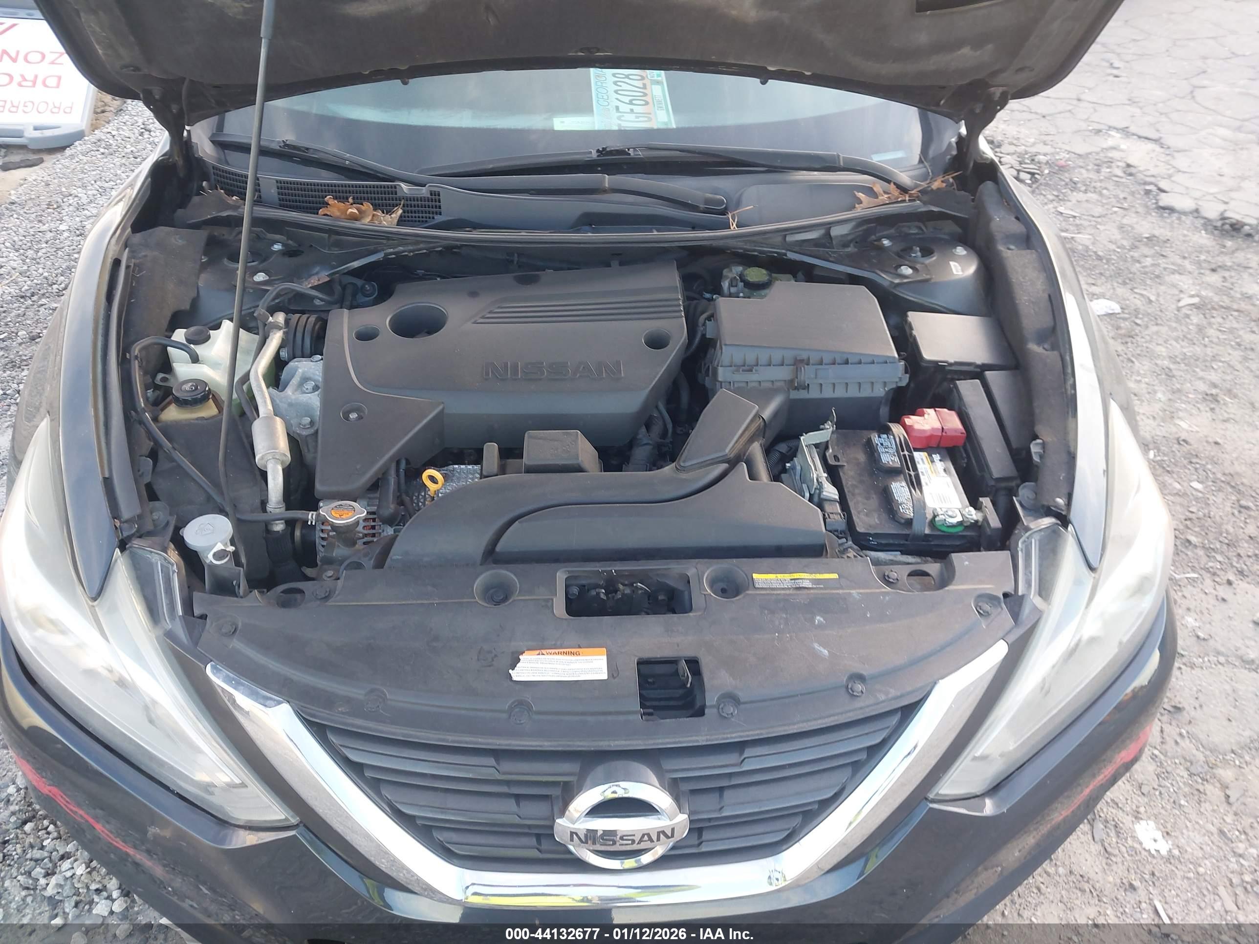 NISSAN ALTIMA image 10