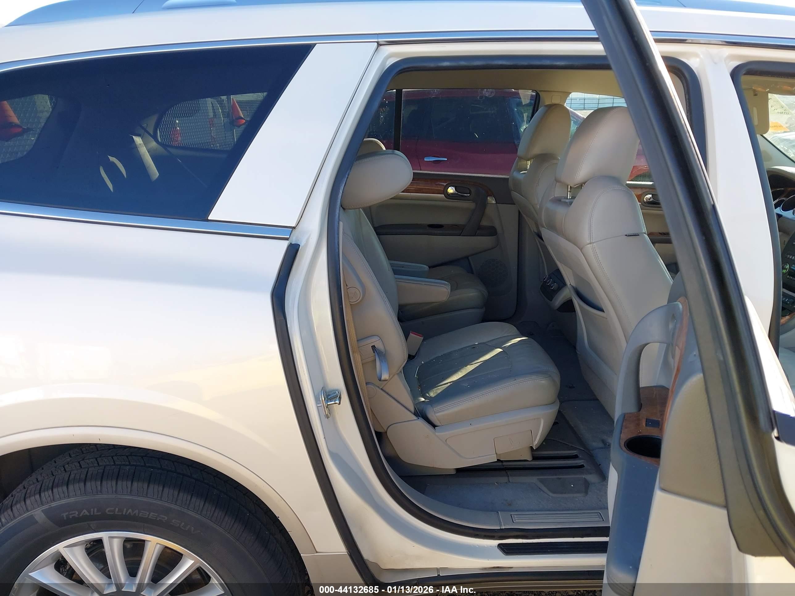 BUICK ENCLAVE image 8