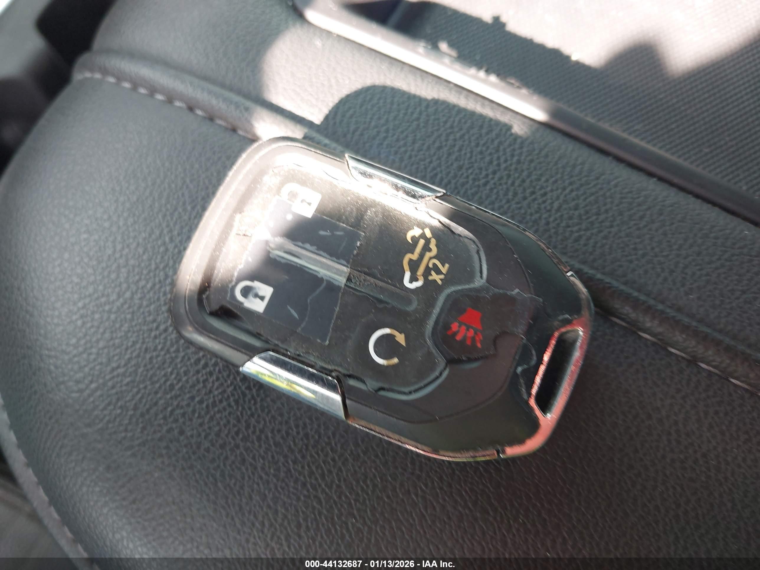 CHEVROLET SILVERADO image 11