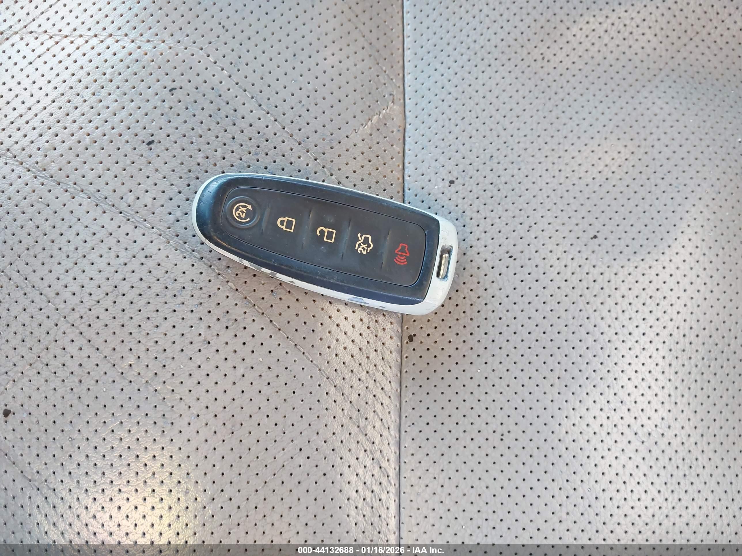 FORD EXPLORER image 11