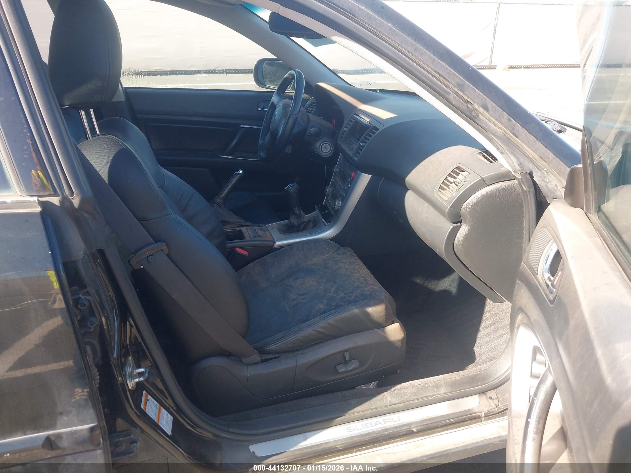 SUBARU OUTBACK image 5