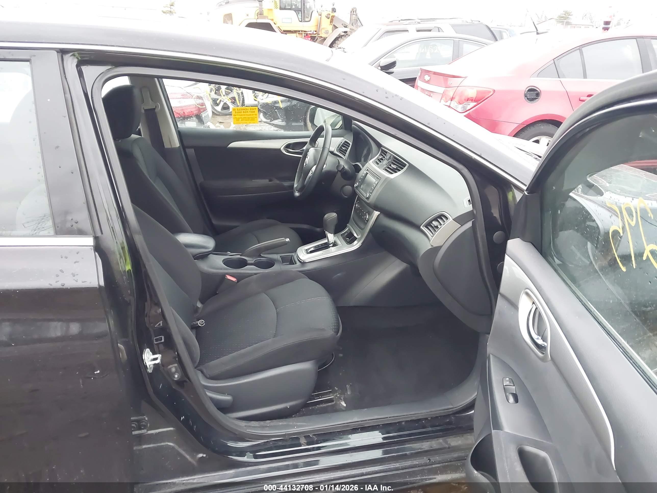 NISSAN SENTRA image 5