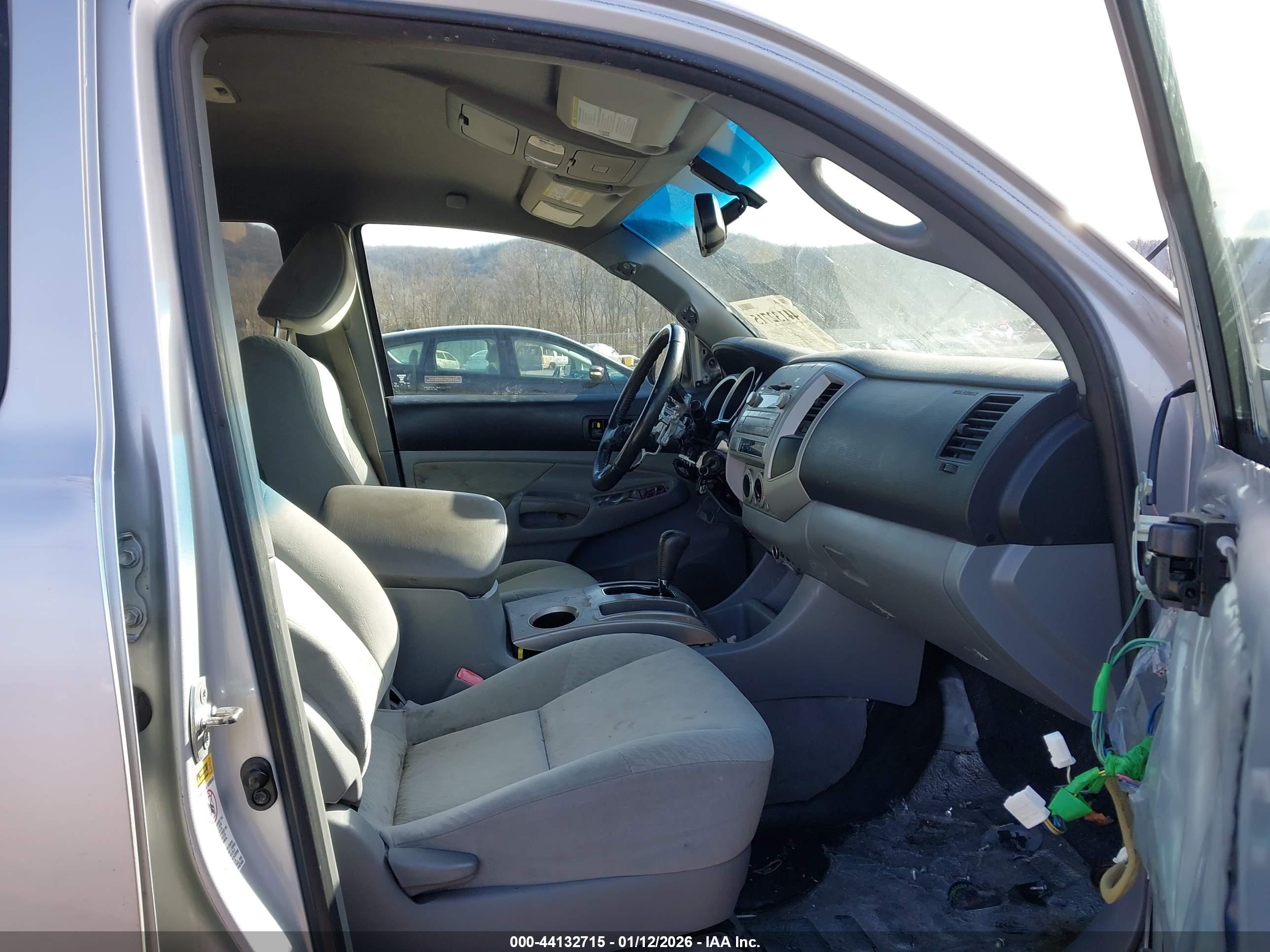 TOYOTA TACOMA image 5