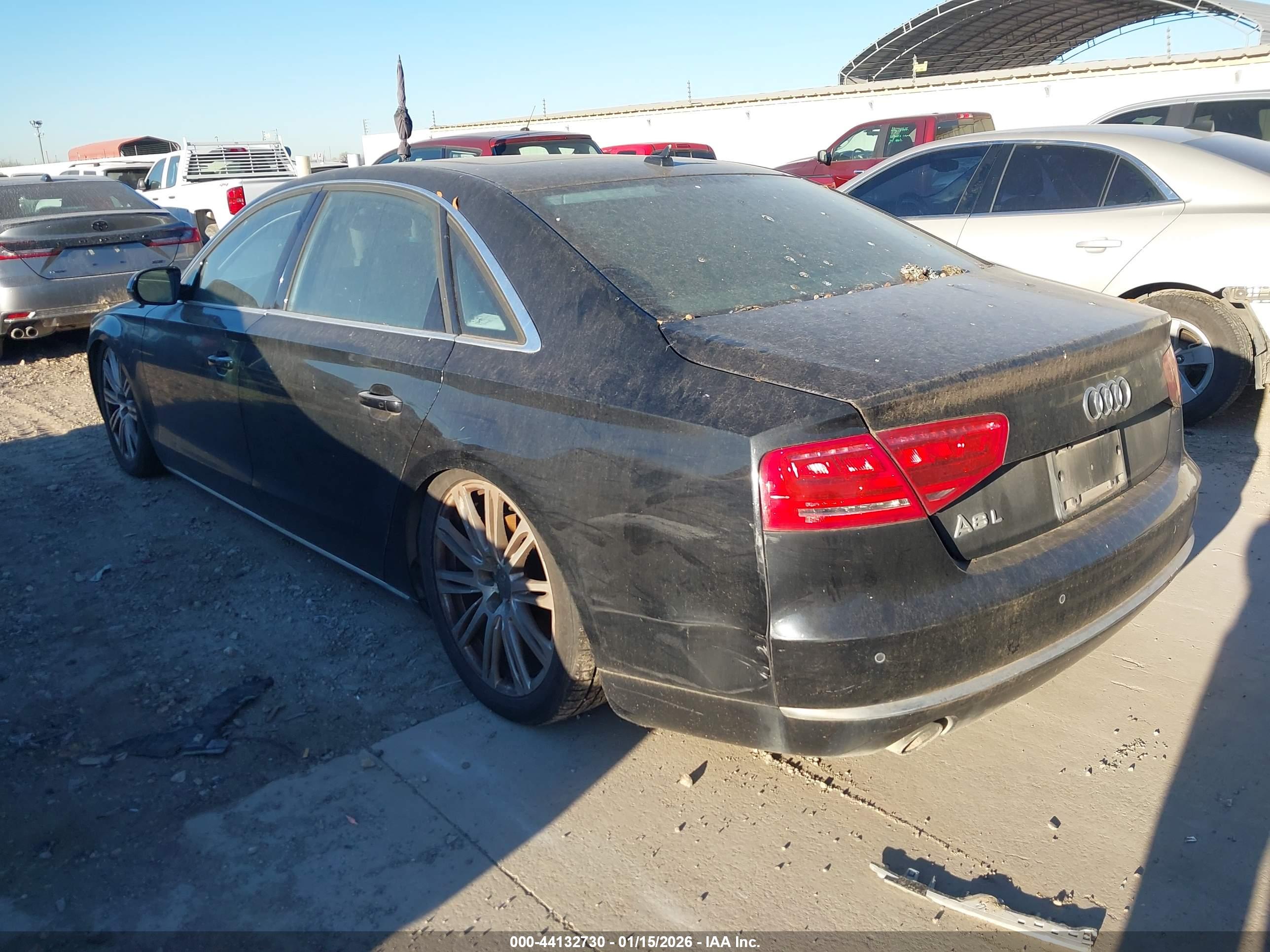 AUDI A8 image 3
