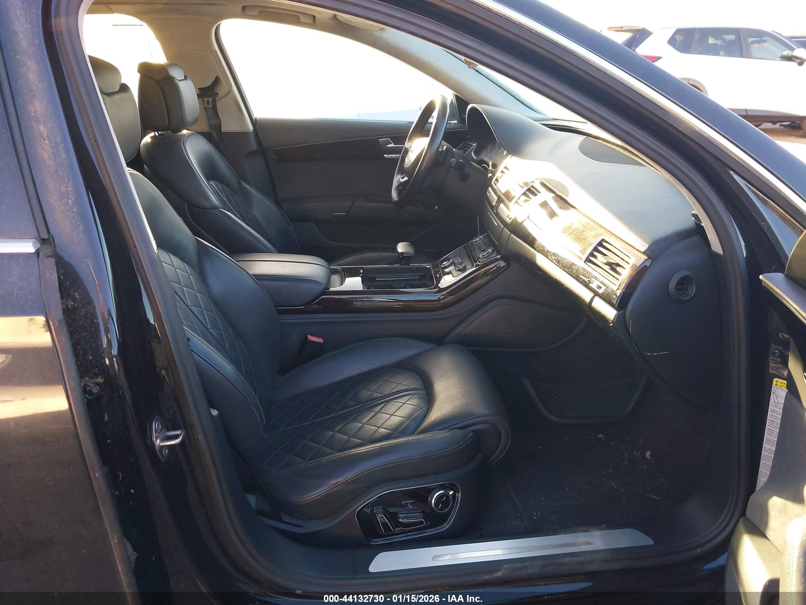 AUDI A8 image 5