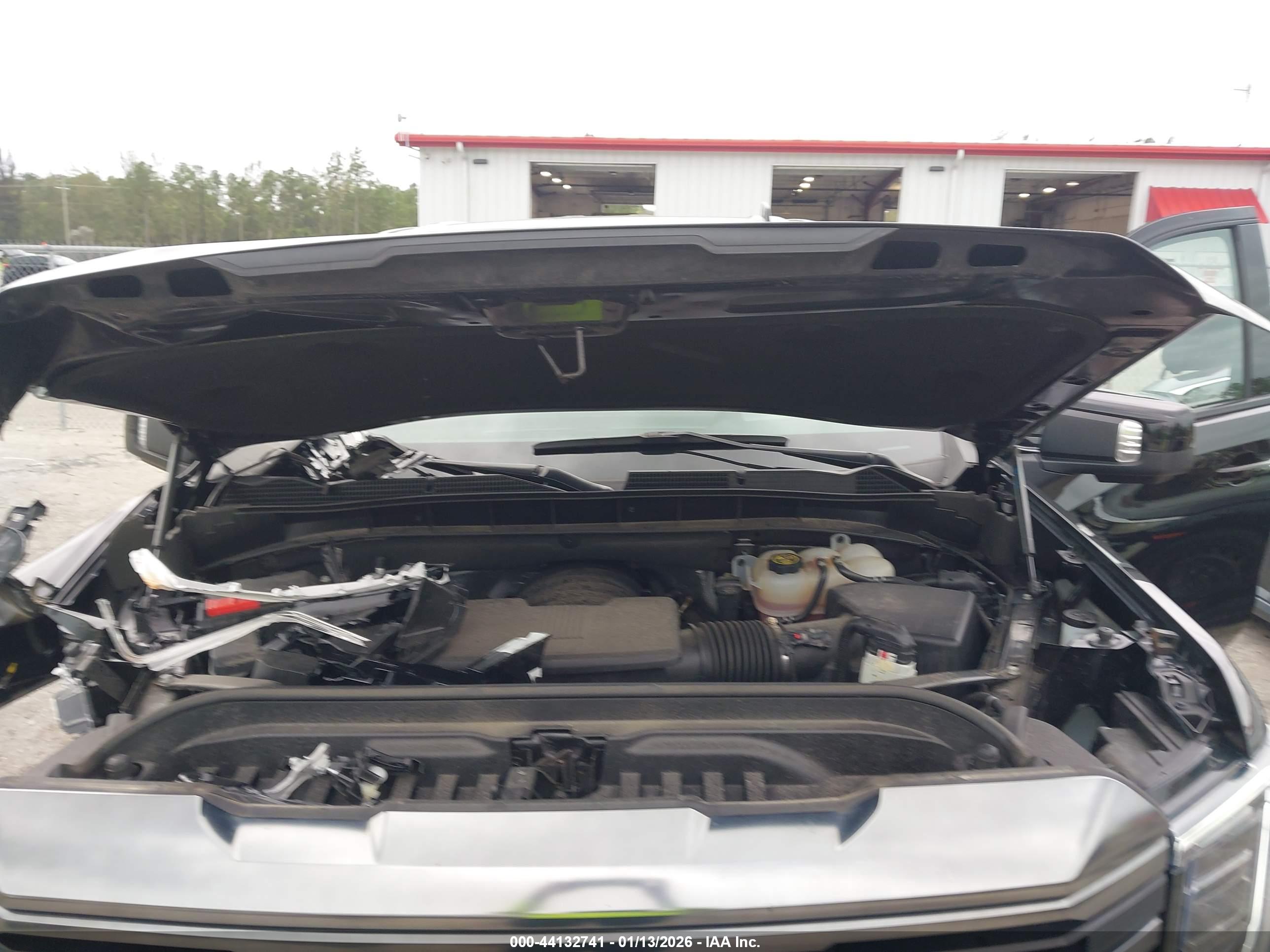 GMC SIERRA image 10