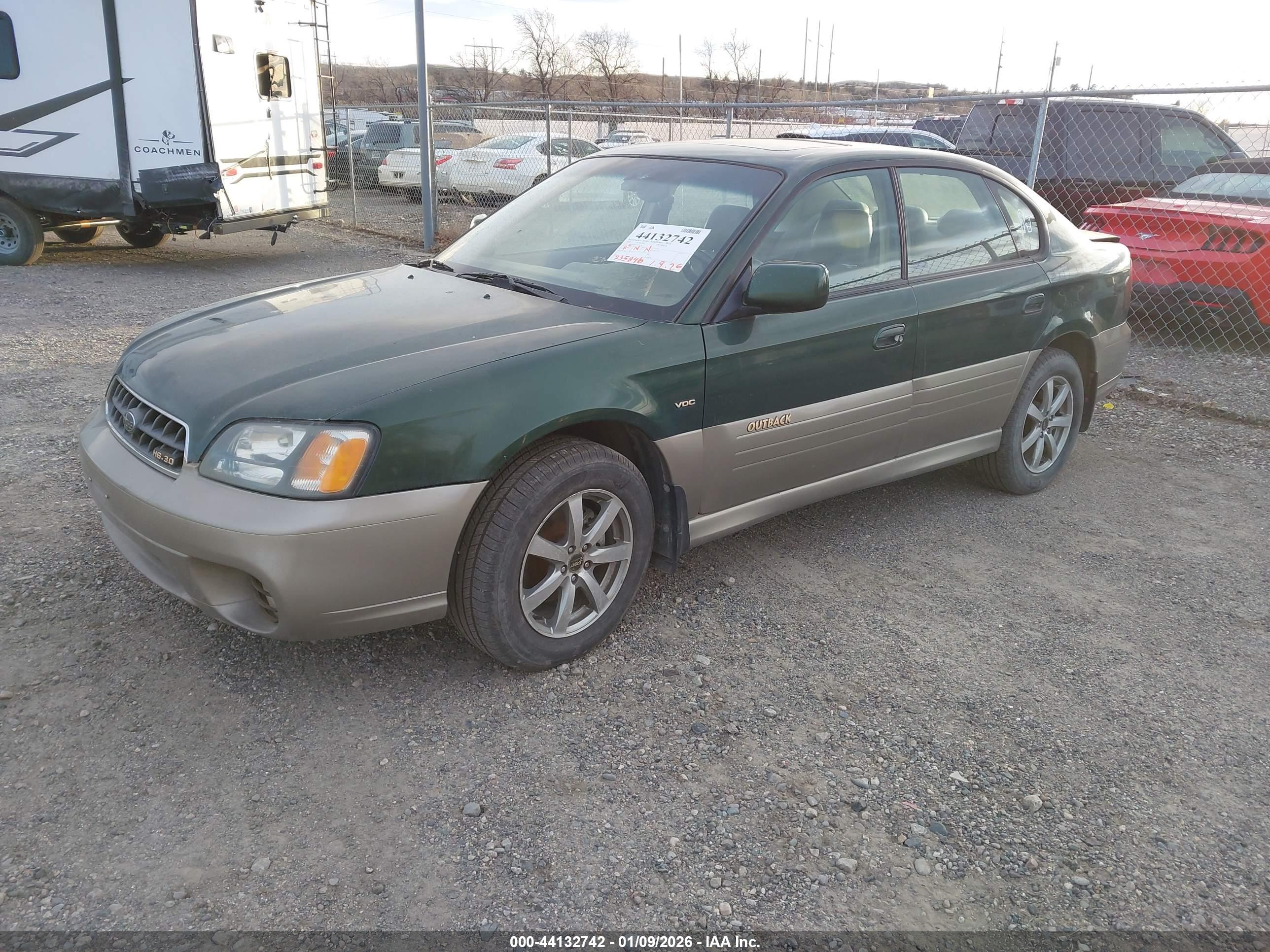 SUBARU OUTBACK image 2