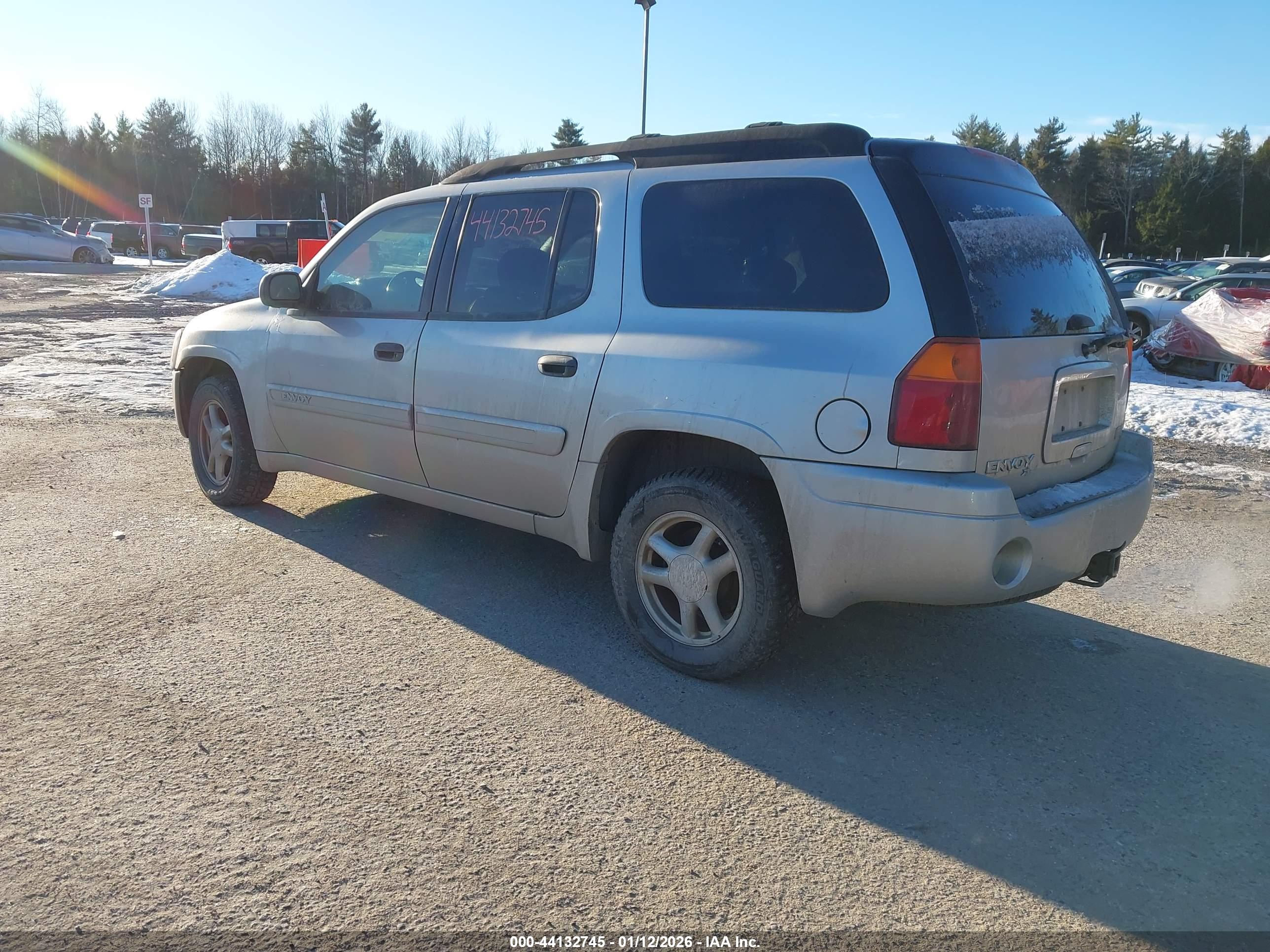 GMC ENVOY image 3