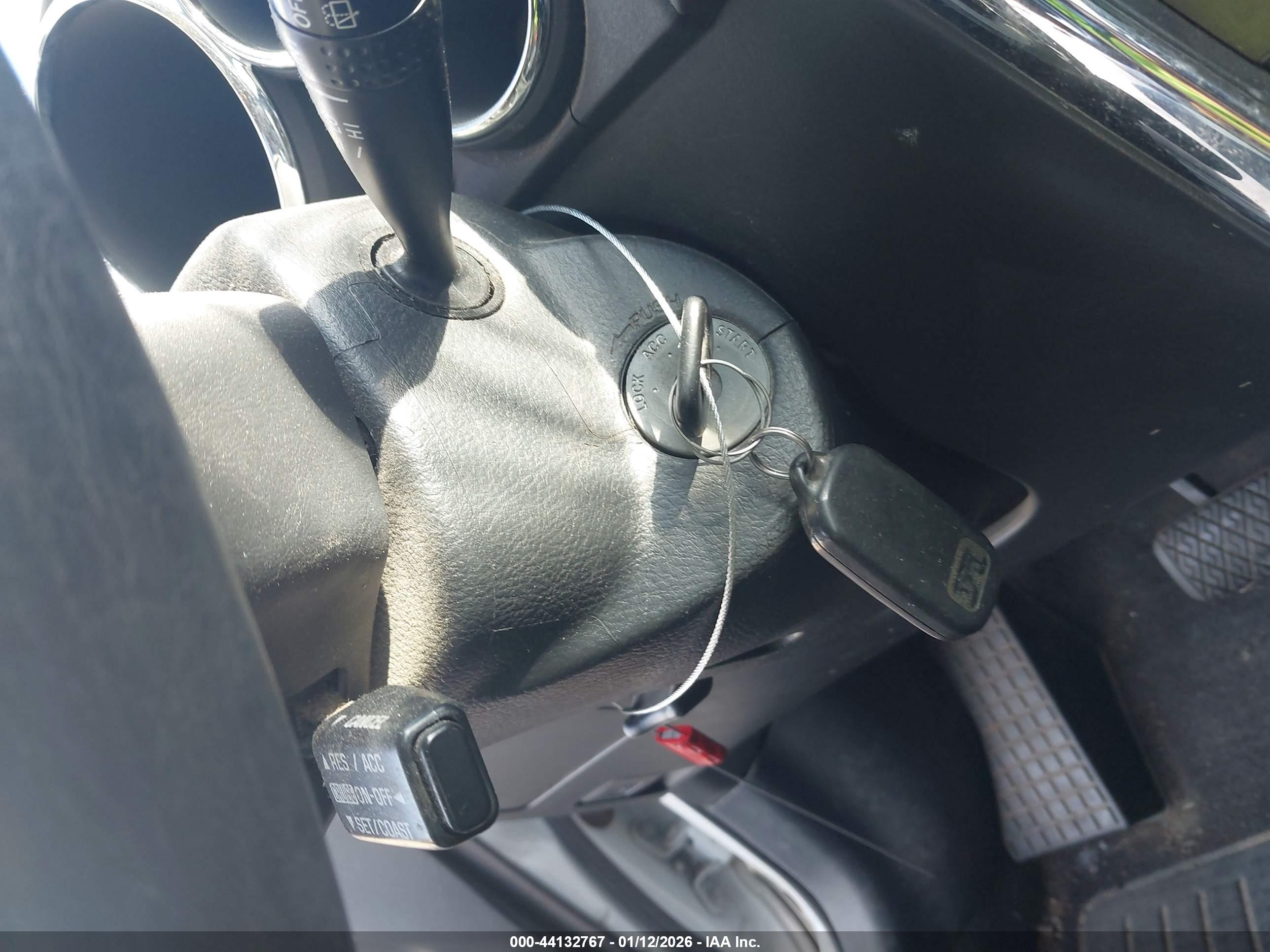PONTIAC VIBE image 11