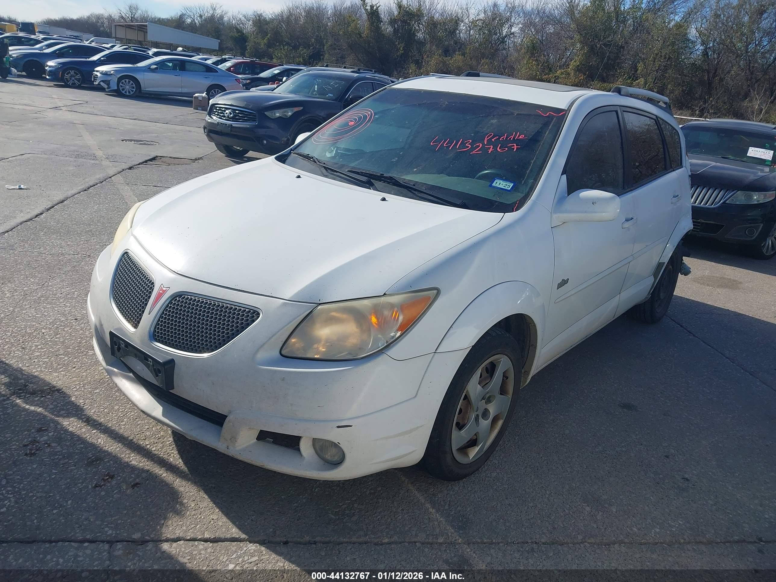 PONTIAC VIBE image 2