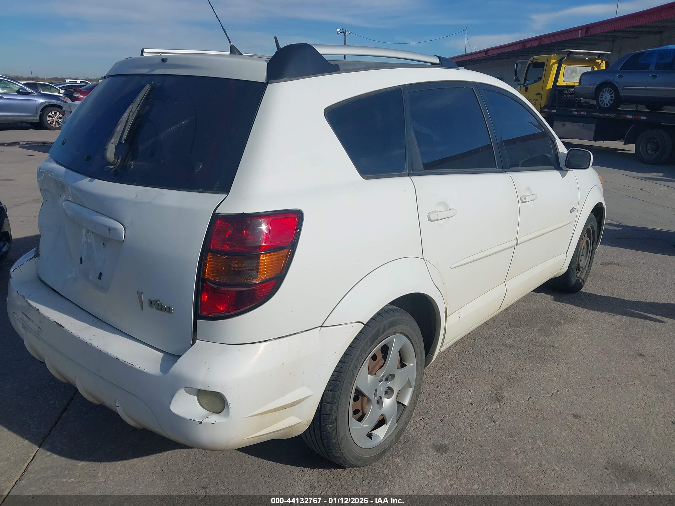 PONTIAC VIBE image 4