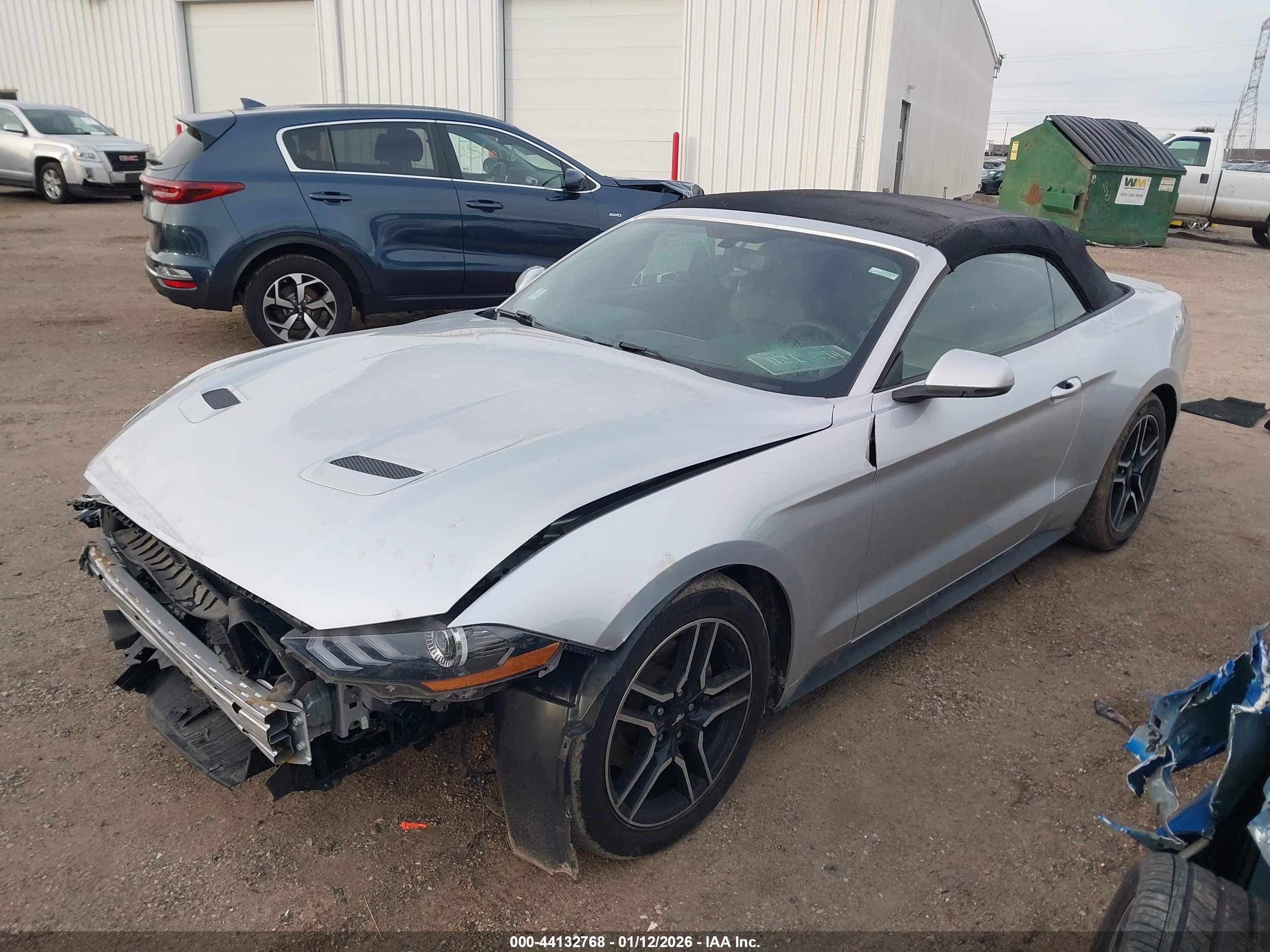 FORD MUSTANG image 2